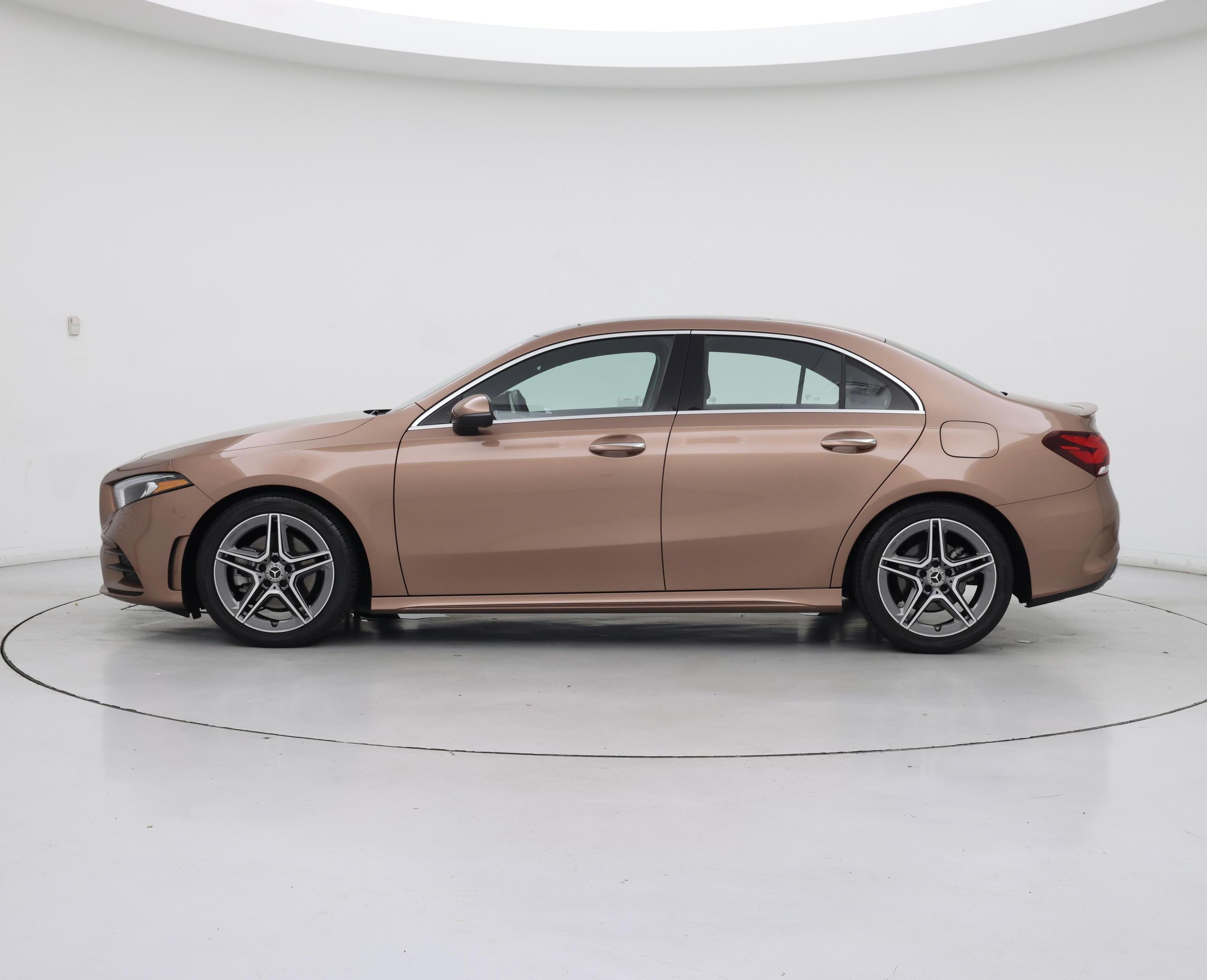 Thumbnail: 2022 Mercedes-Benz A-Class - 3
