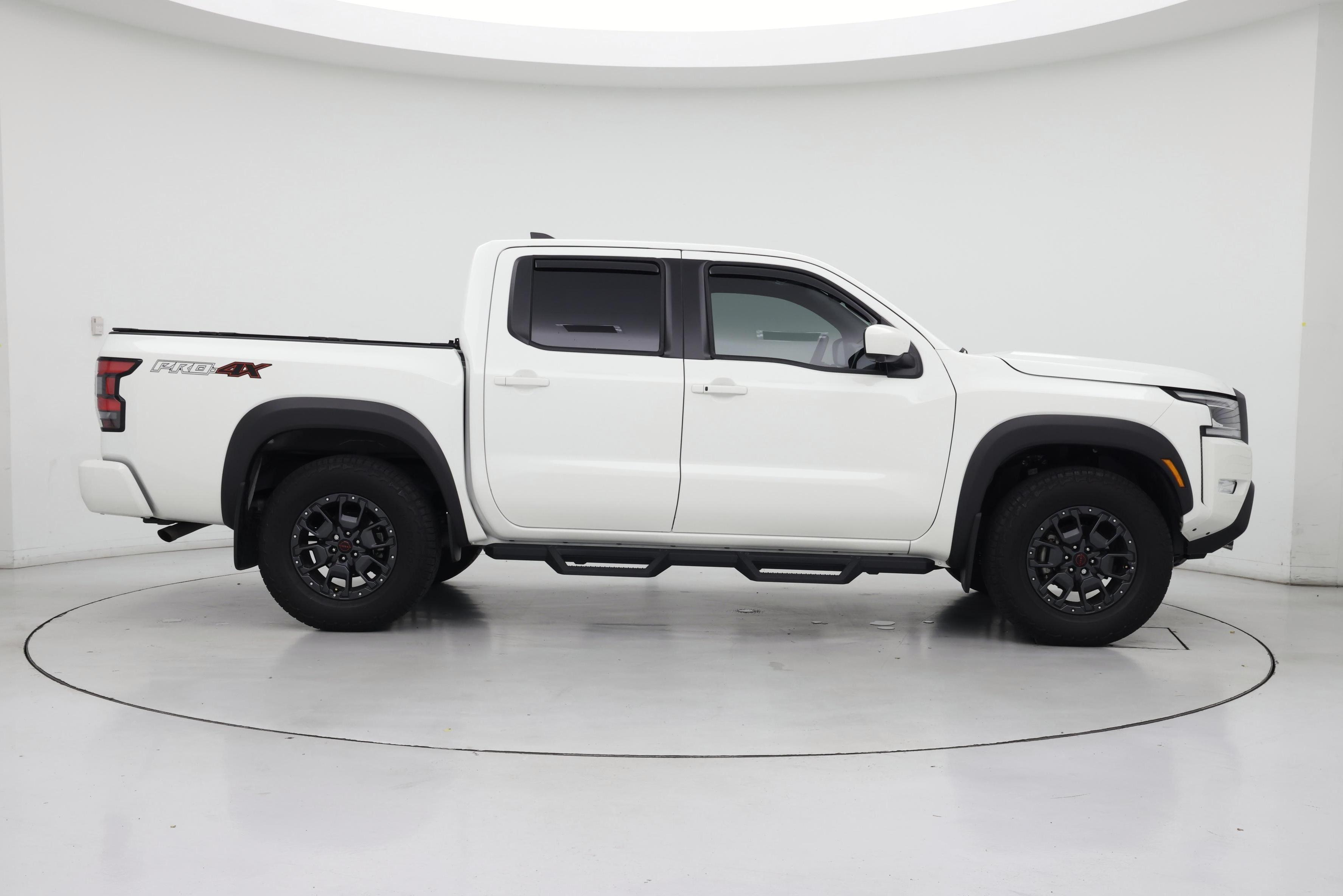 Thumbnail: 2023 Nissan Frontier - 7
