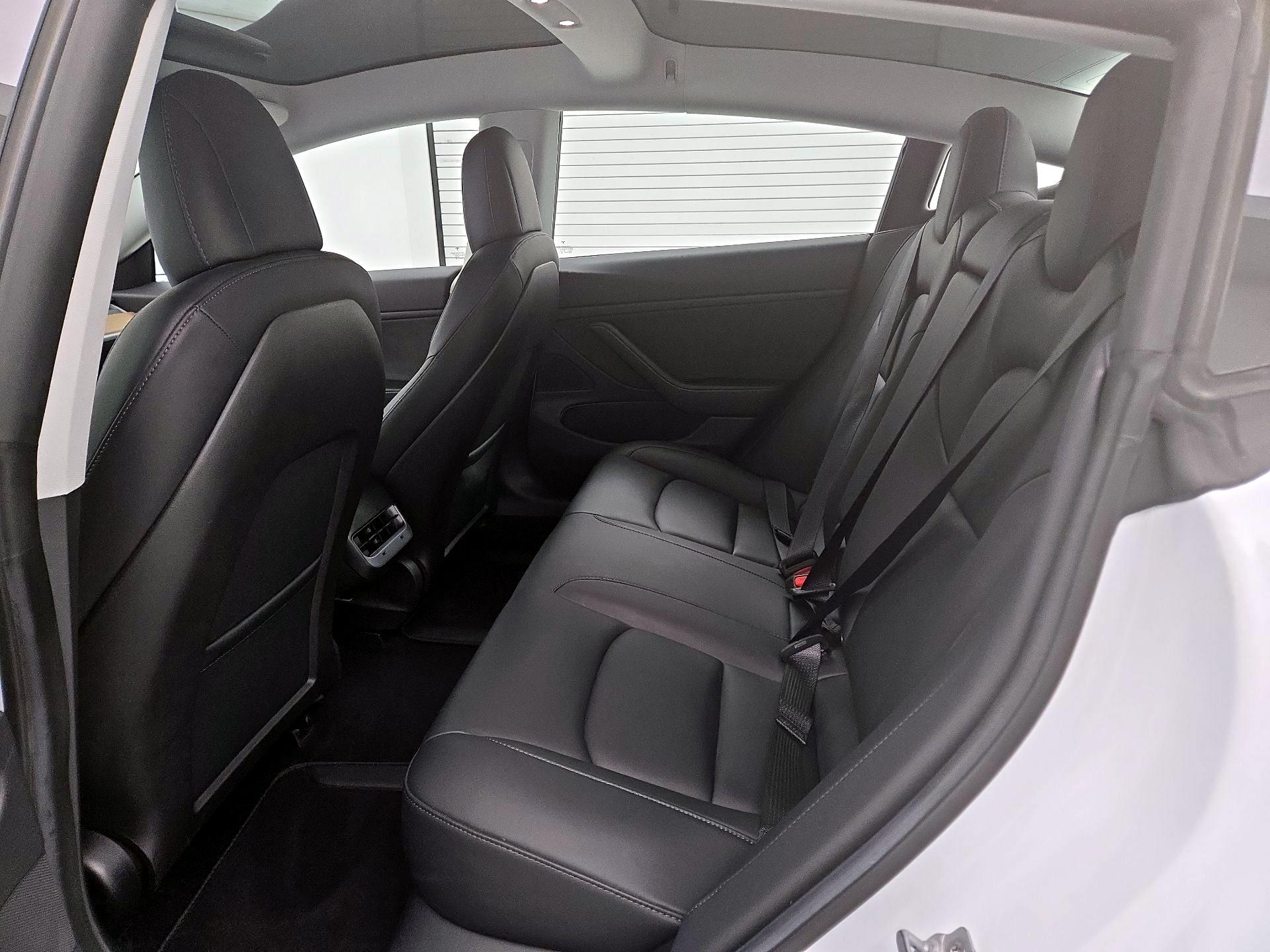 Thumbnail: 2019 Tesla Model 3 - 19
