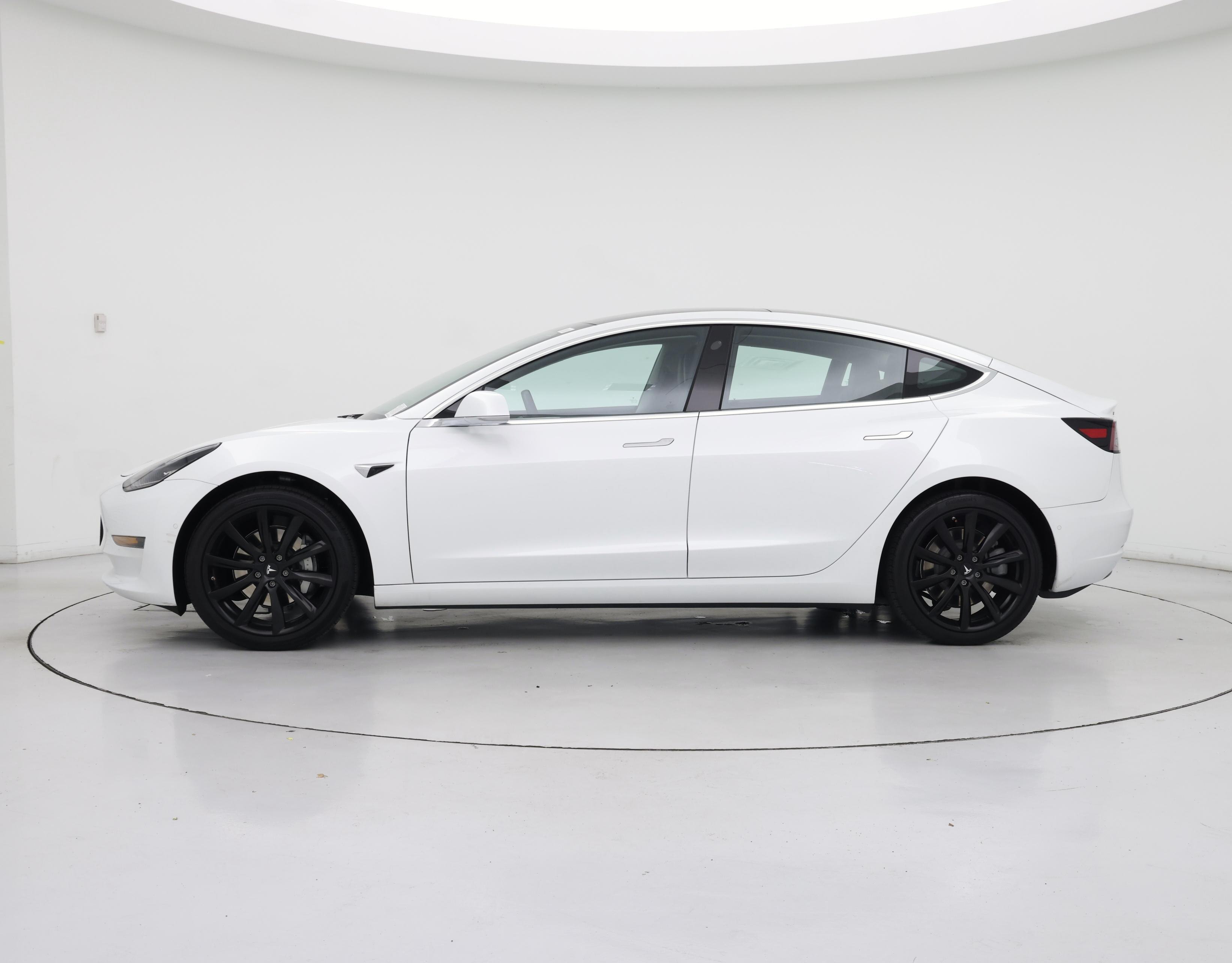 Thumbnail: 2019 Tesla Model 3 - 3