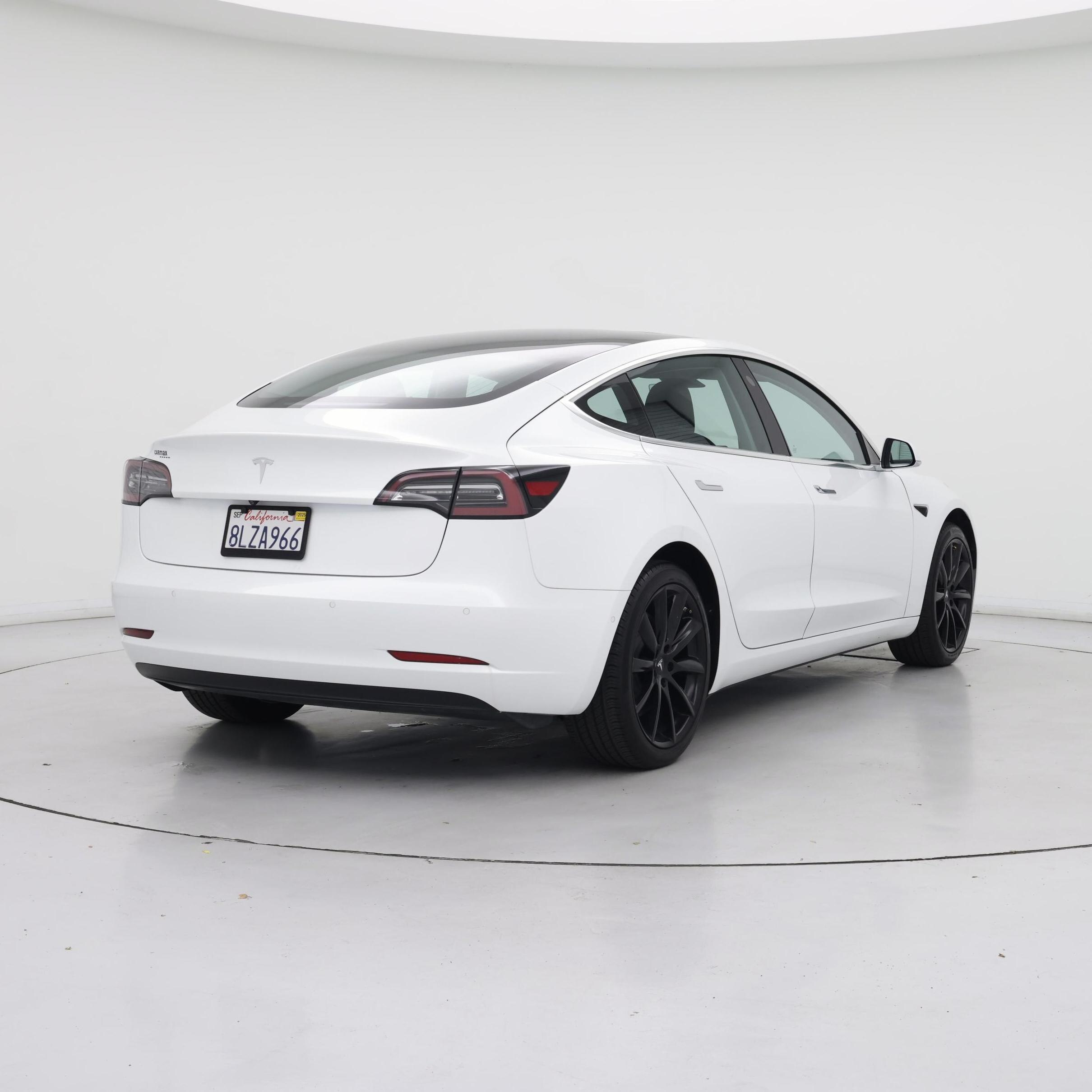 Thumbnail: 2019 Tesla Model 3 - 8