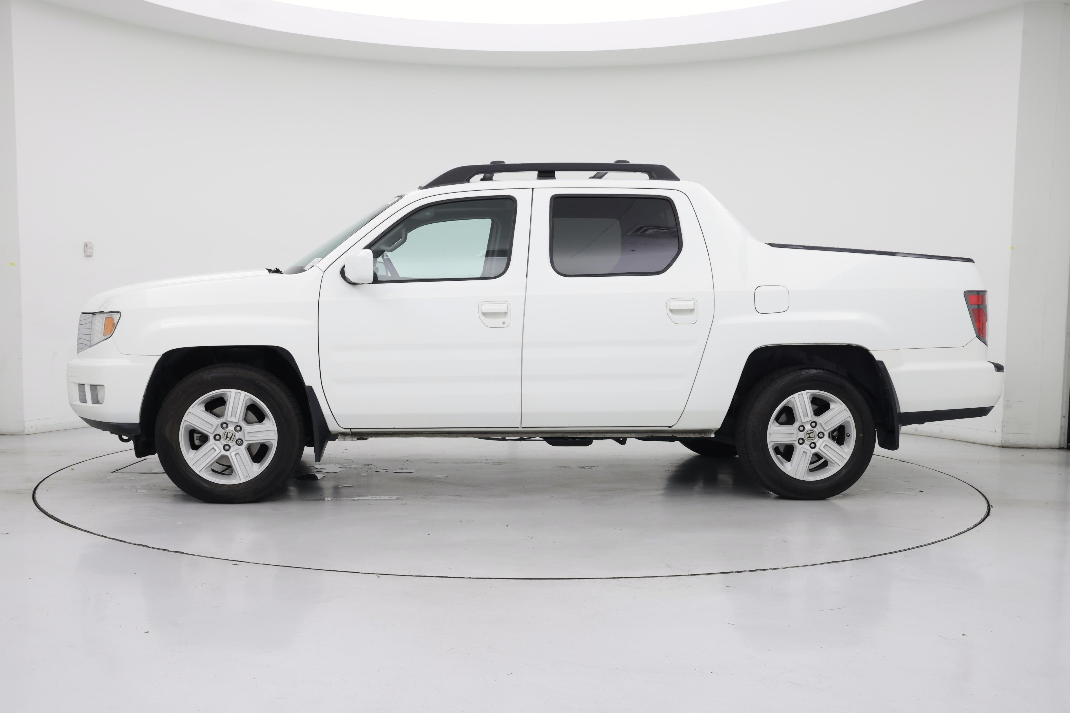 Thumbnail: 2013 Honda Ridgeline - 3