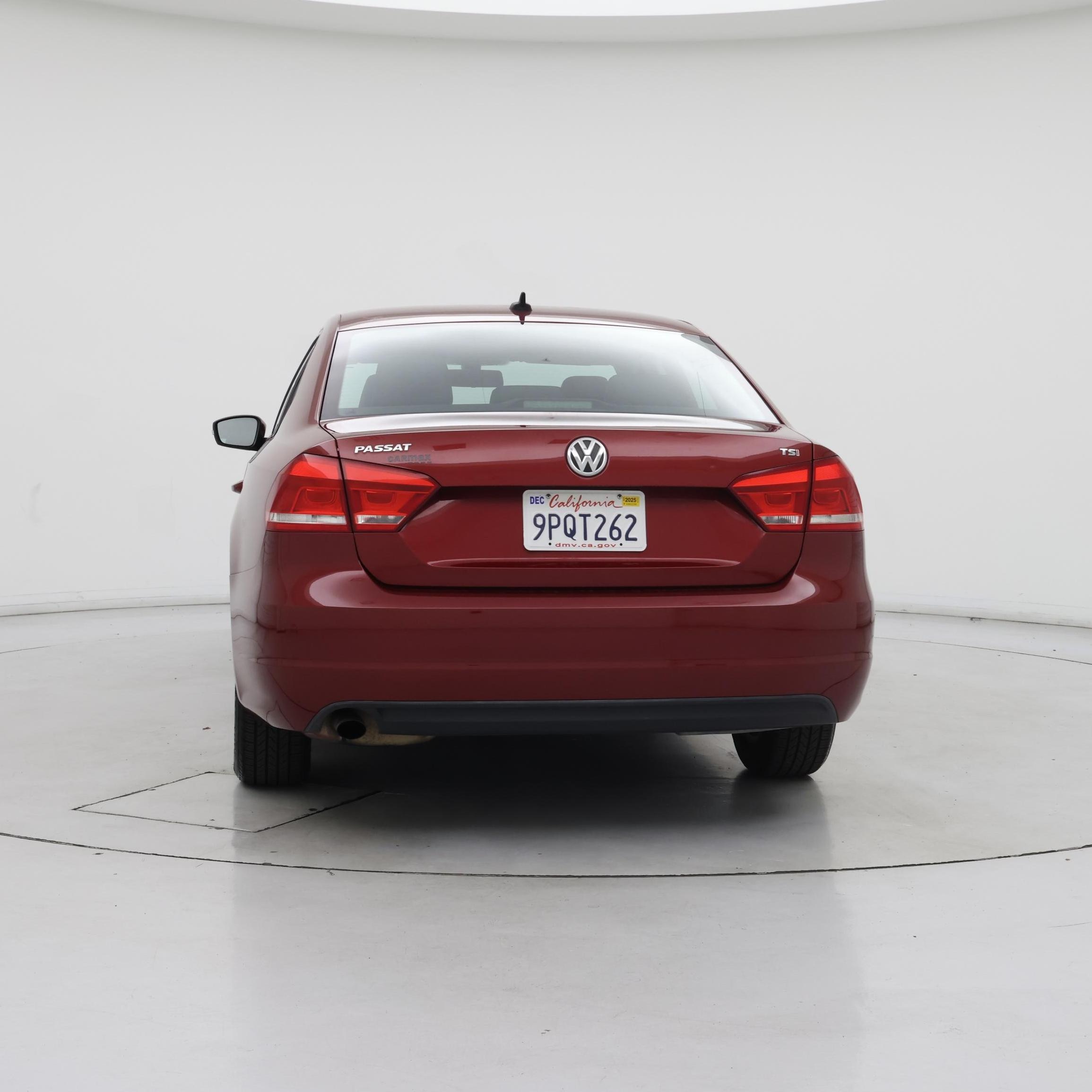 Thumbnail: 2015 Volkswagen Passat - 6