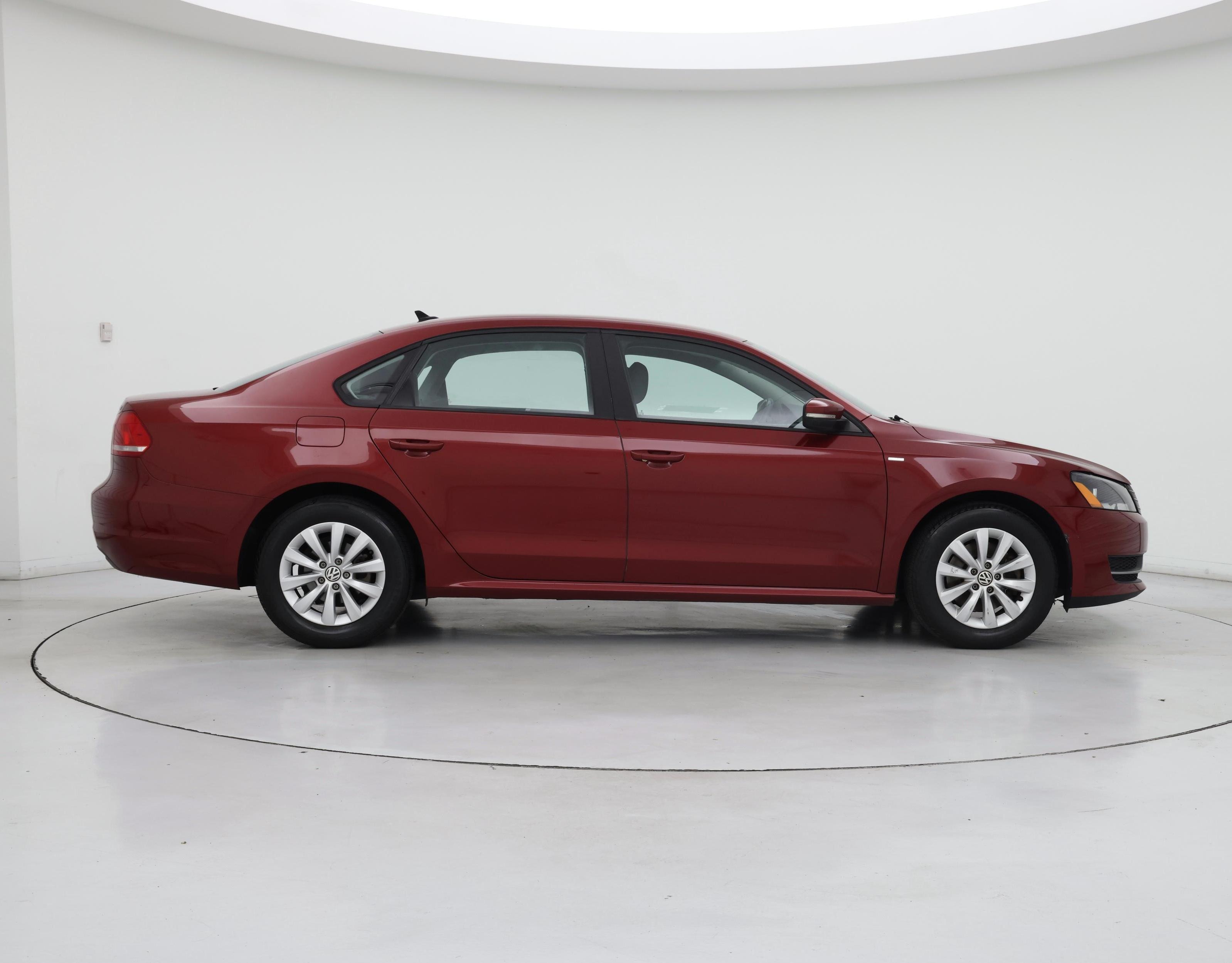 Thumbnail: 2015 Volkswagen Passat - 7