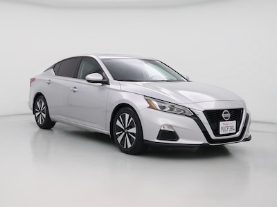 Silver 2022 Nissan Altima SV