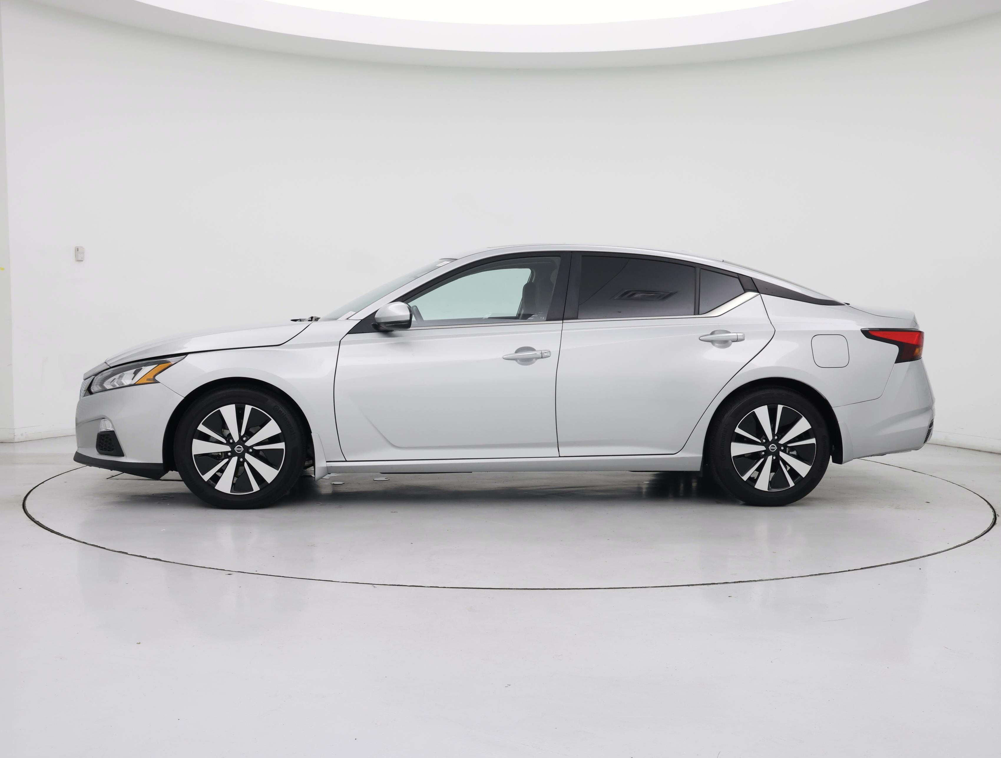 Thumbnail: 2022 Nissan Altima - 3