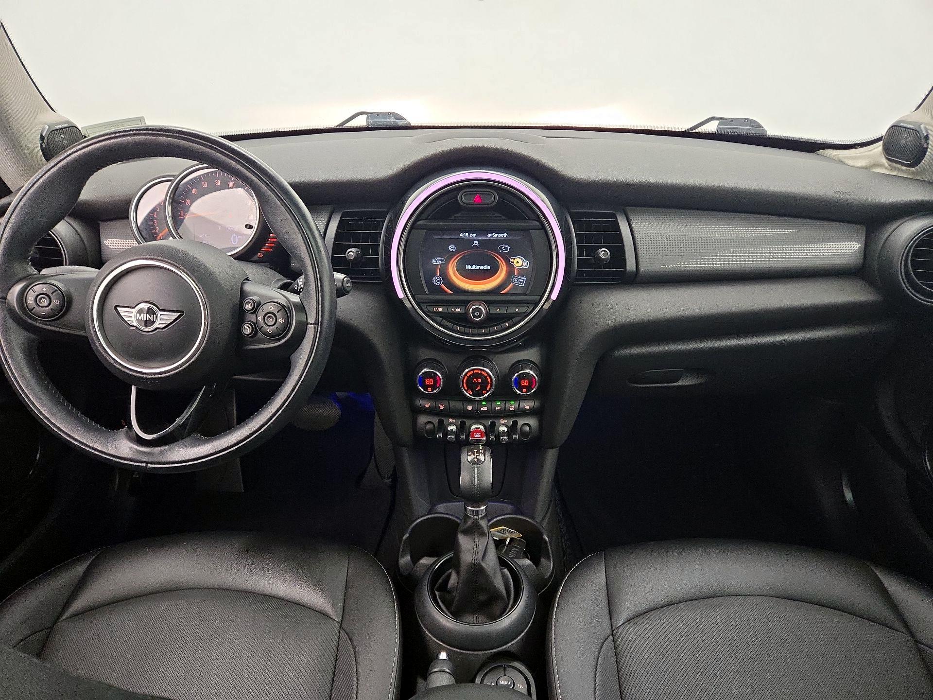 Thumbnail: 2017 MINI Cooper Hardtop - 9