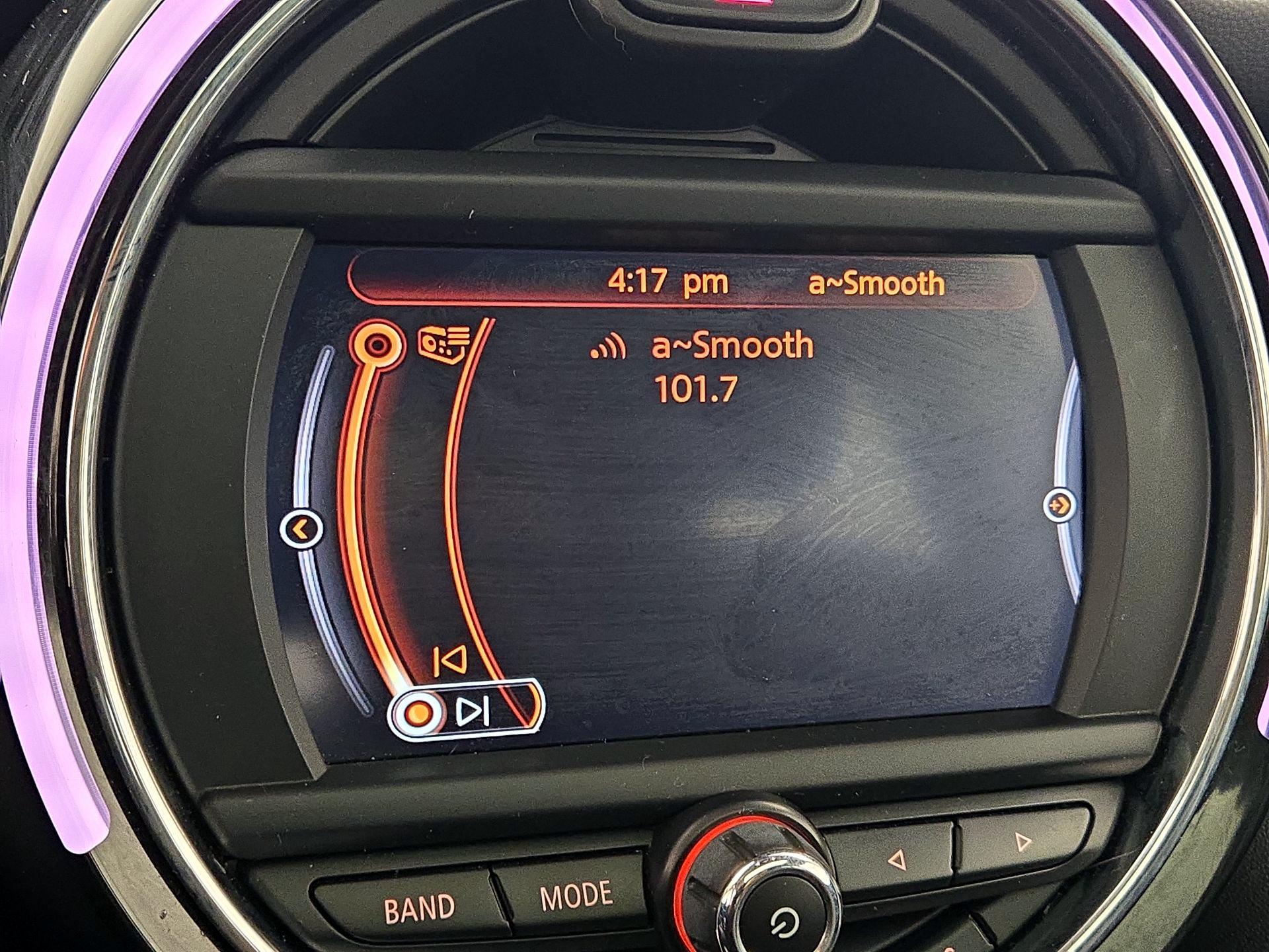 Thumbnail: 2017 MINI Cooper Hardtop - 15