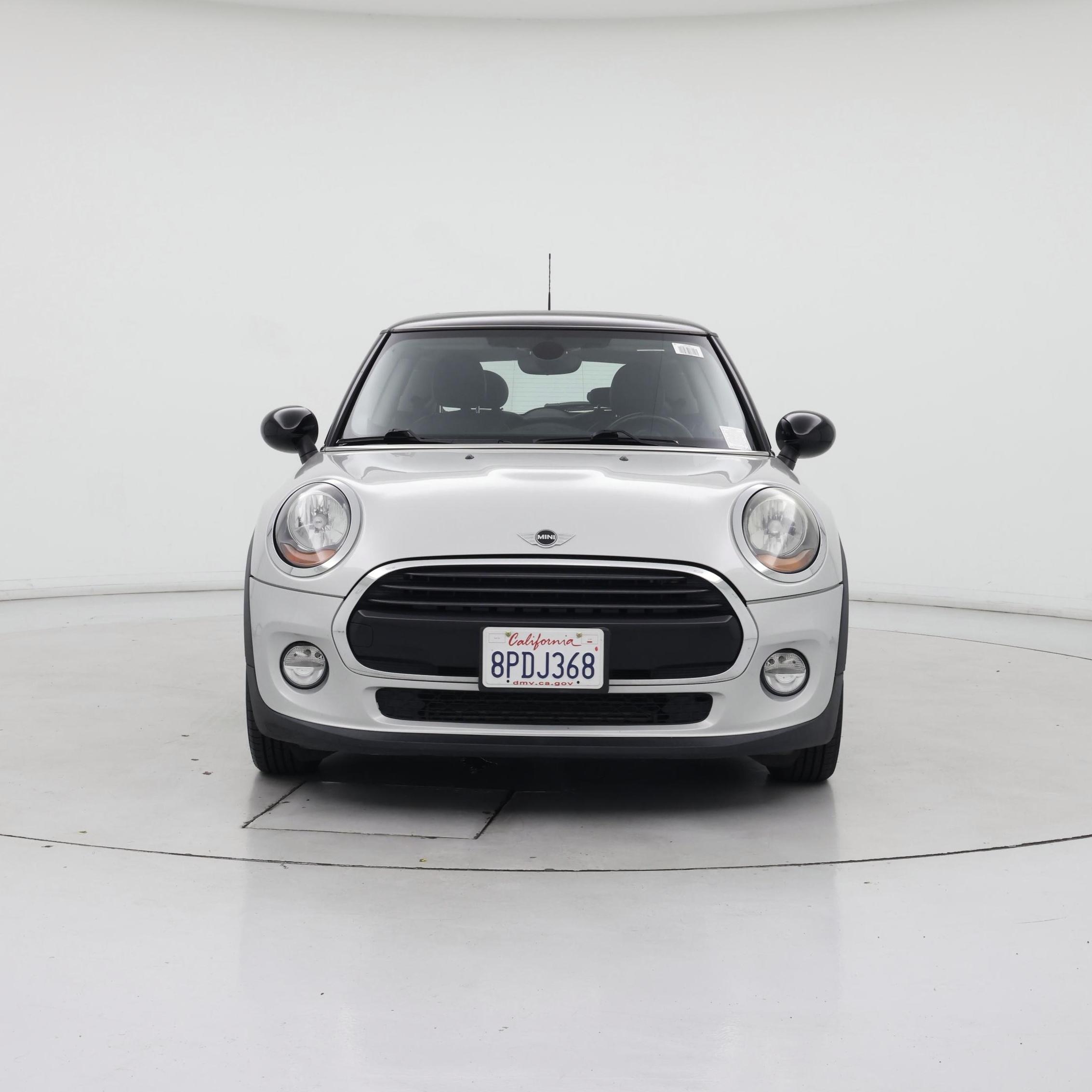 Thumbnail: 2017 MINI Cooper Hardtop - 5