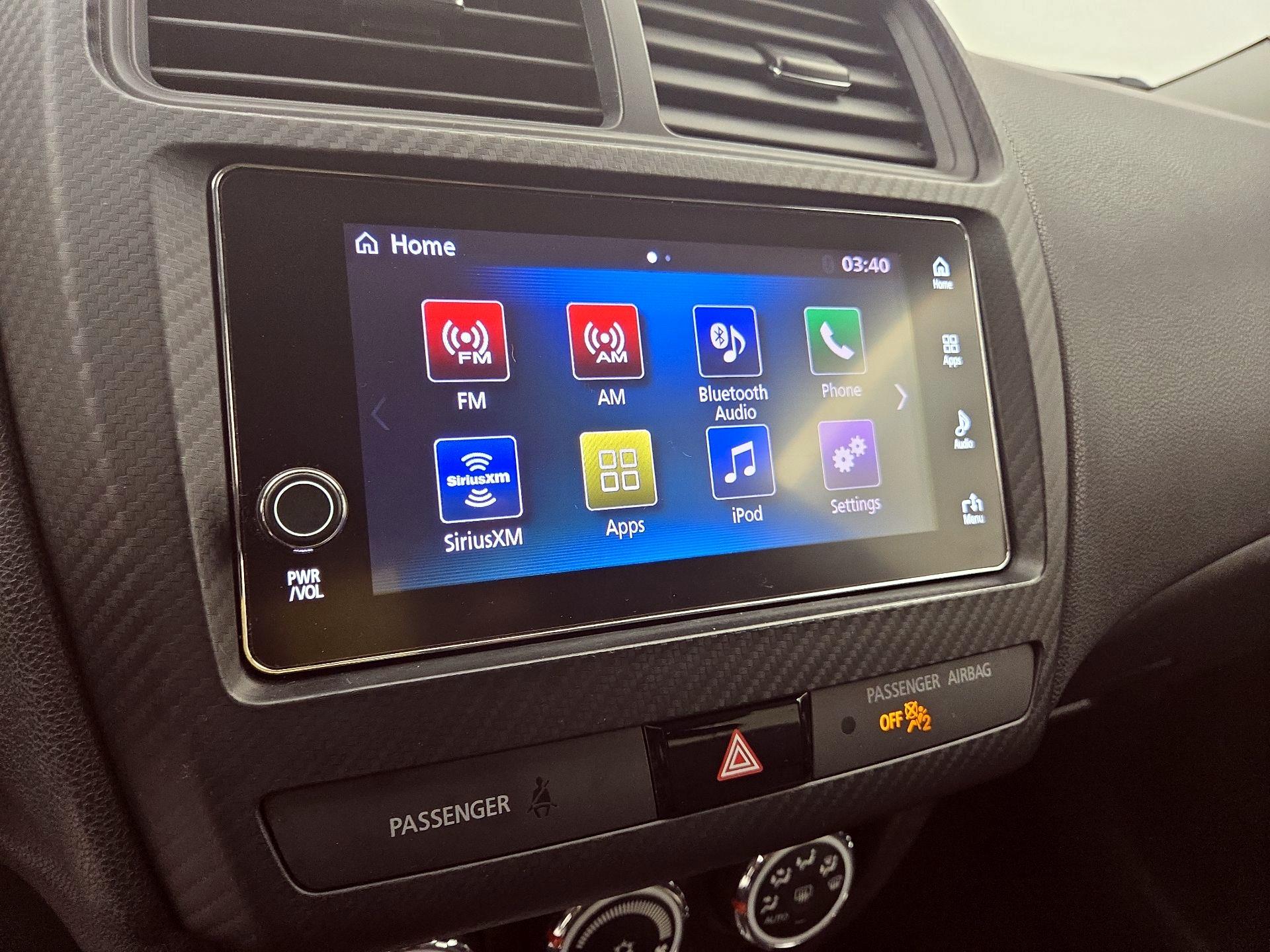 Thumbnail: 2018 Mitsubishi Outlander Sport - 14
