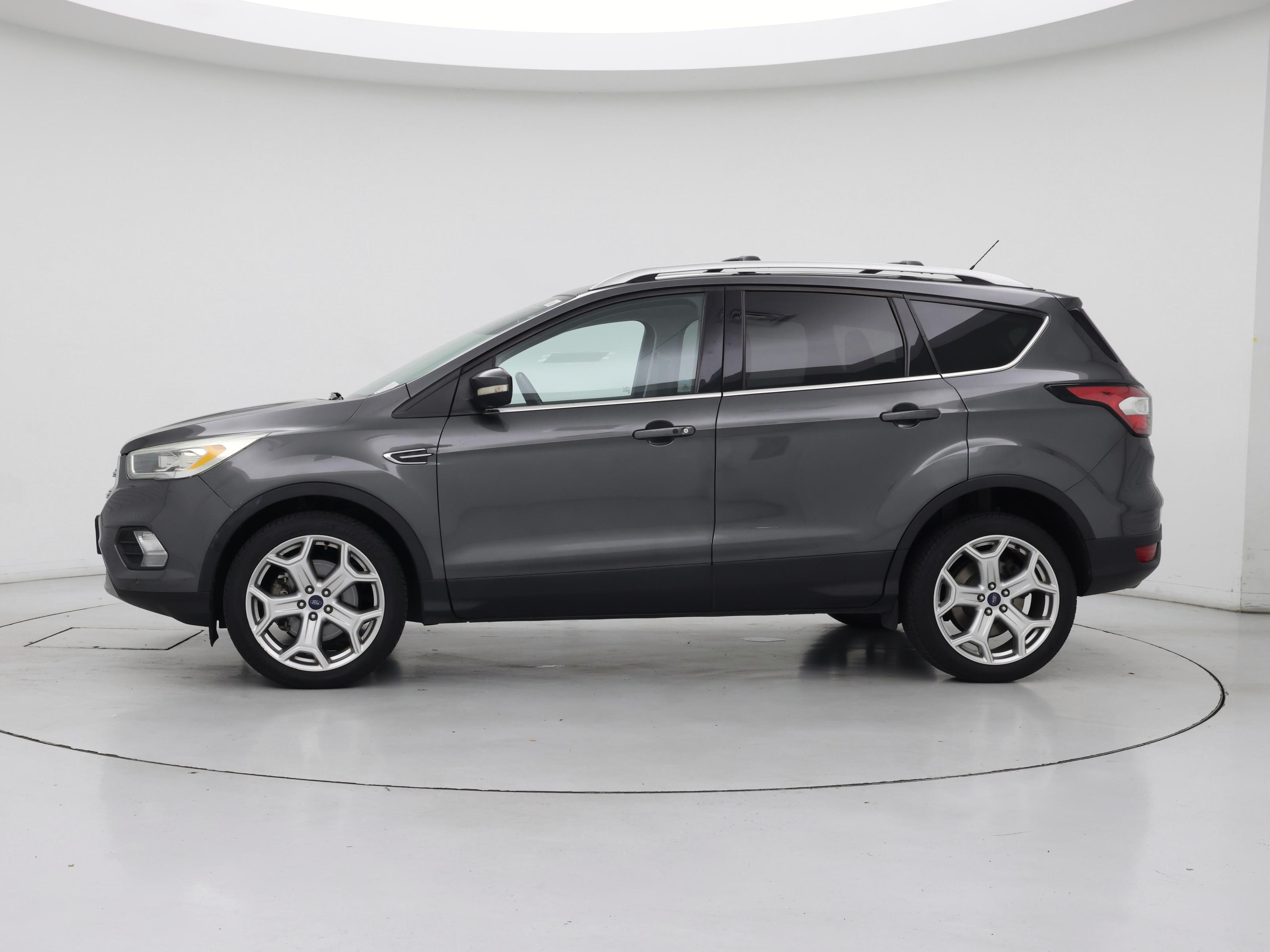 Thumbnail: 2017 Ford Escape - 3