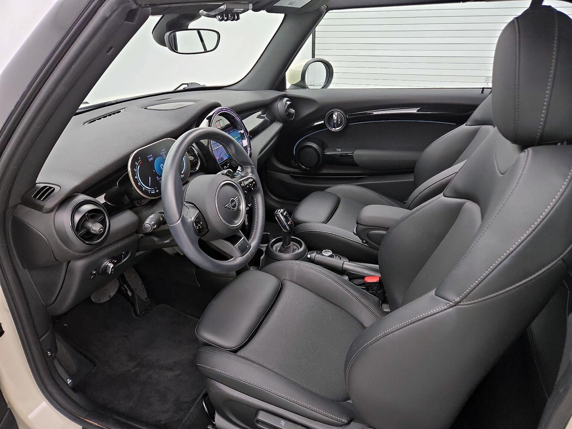 Thumbnail: 2022 MINI Cooper - 11