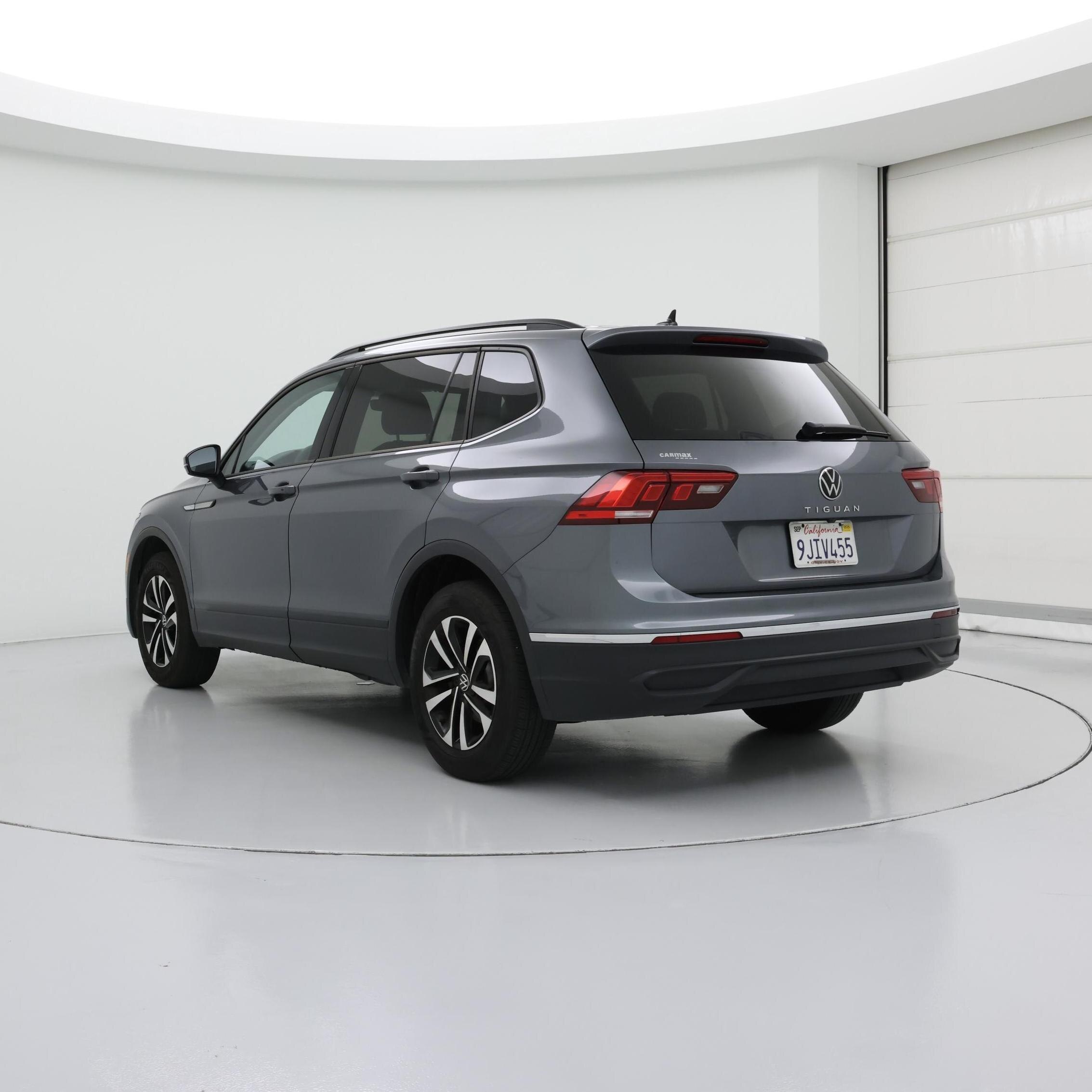 Thumbnail: 2023 Volkswagen Tiguan - 2