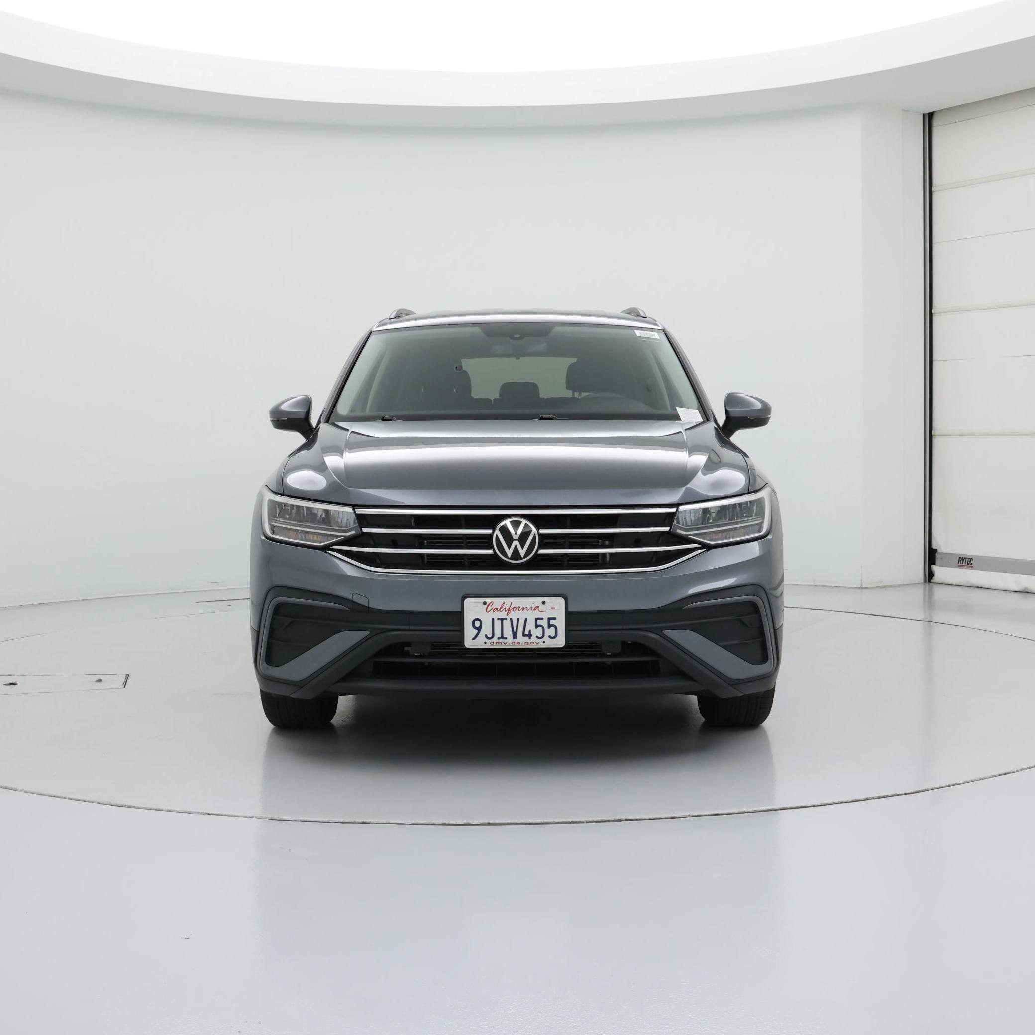 Thumbnail: 2023 Volkswagen Tiguan - 5