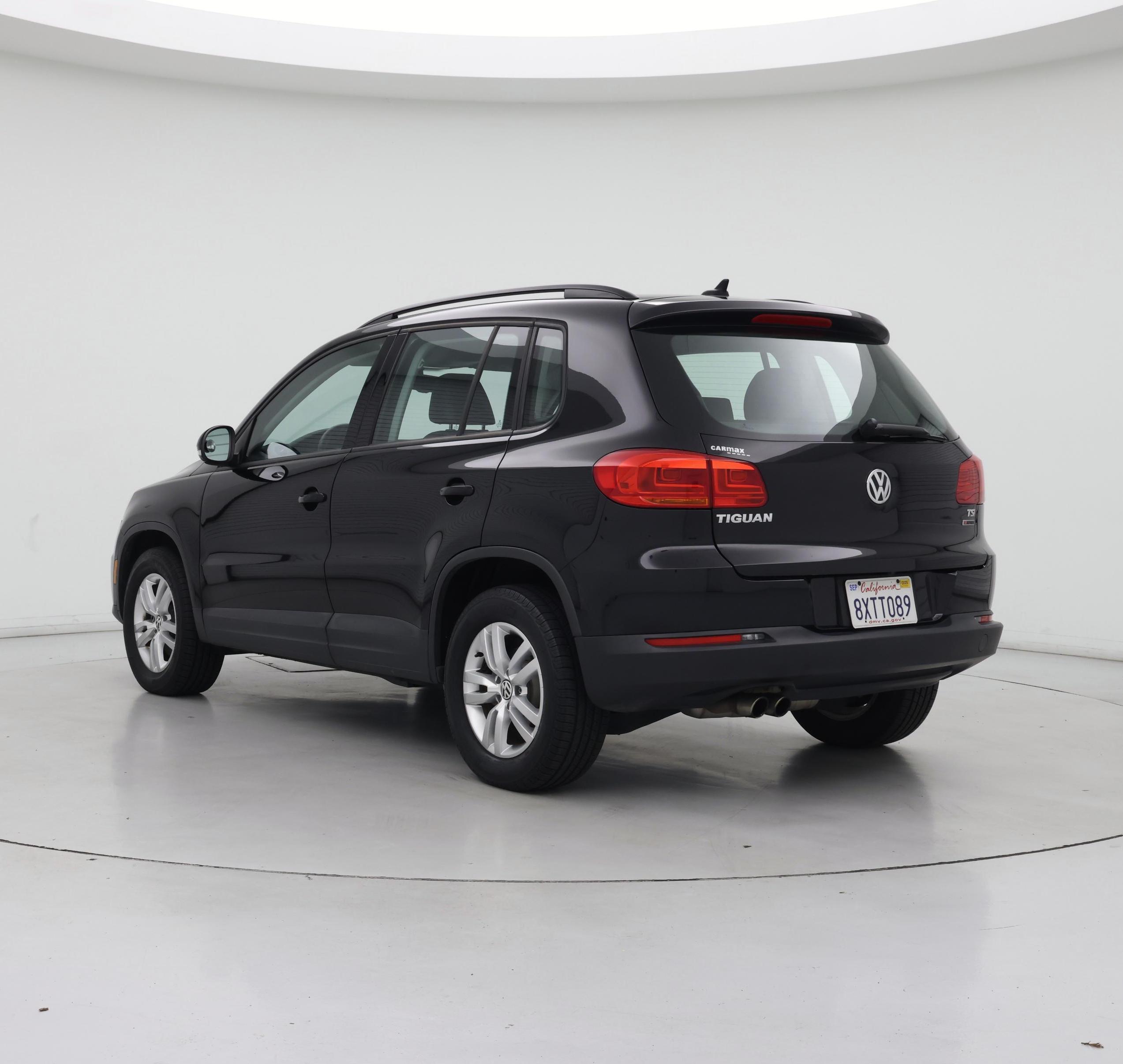 Thumbnail: 2017 Volkswagen Tiguan - 2