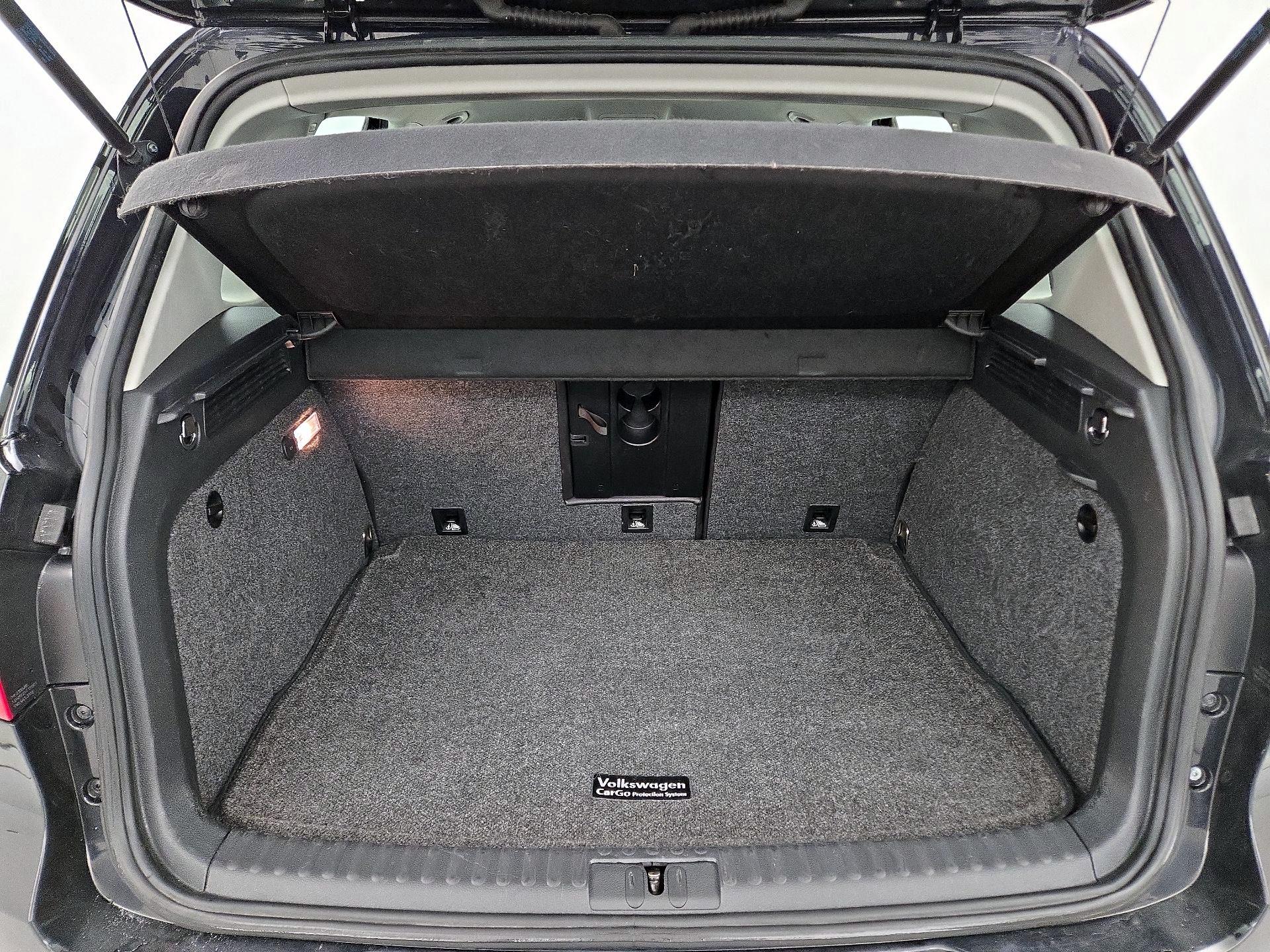 Thumbnail: 2017 Volkswagen Tiguan - 20