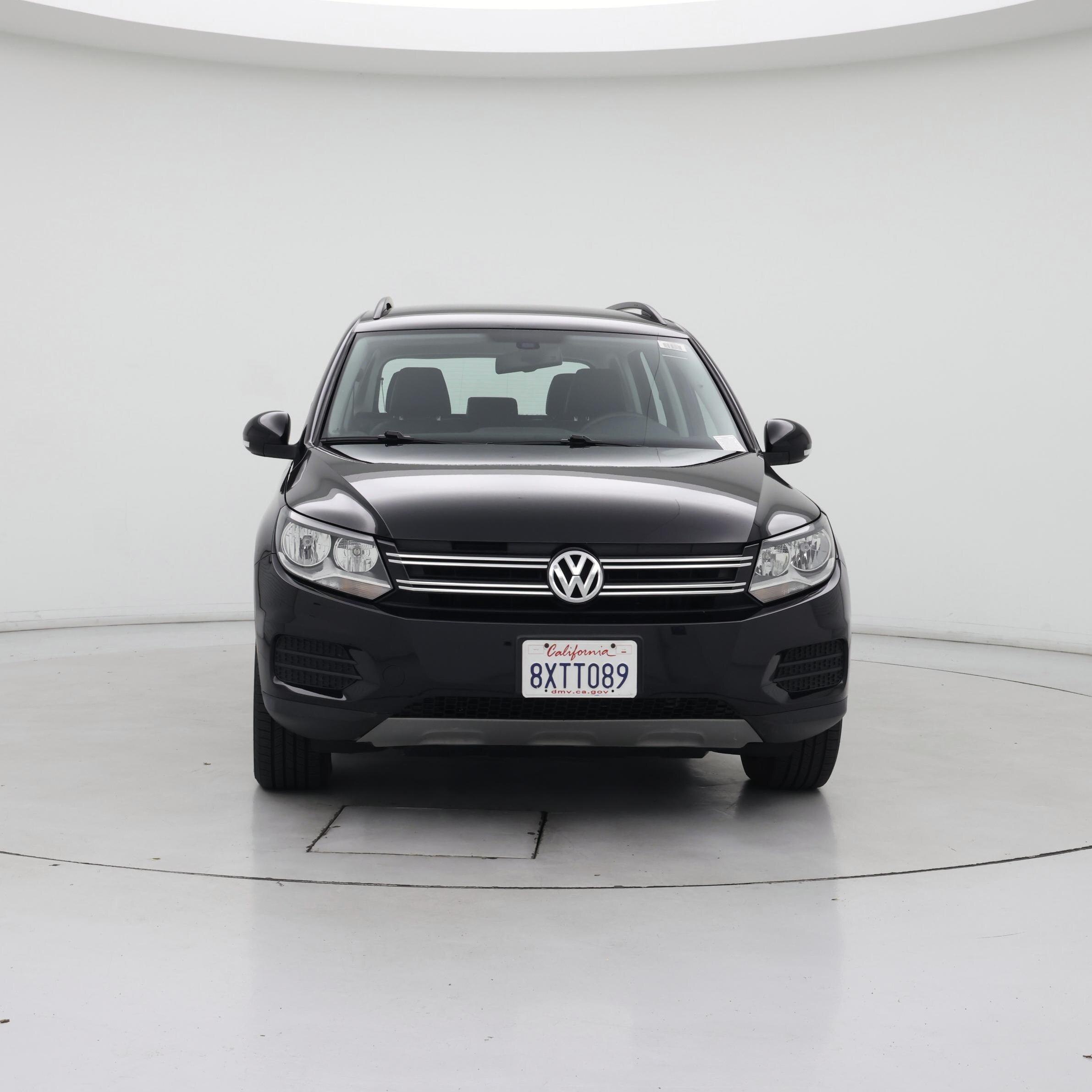 Thumbnail: 2017 Volkswagen Tiguan - 5