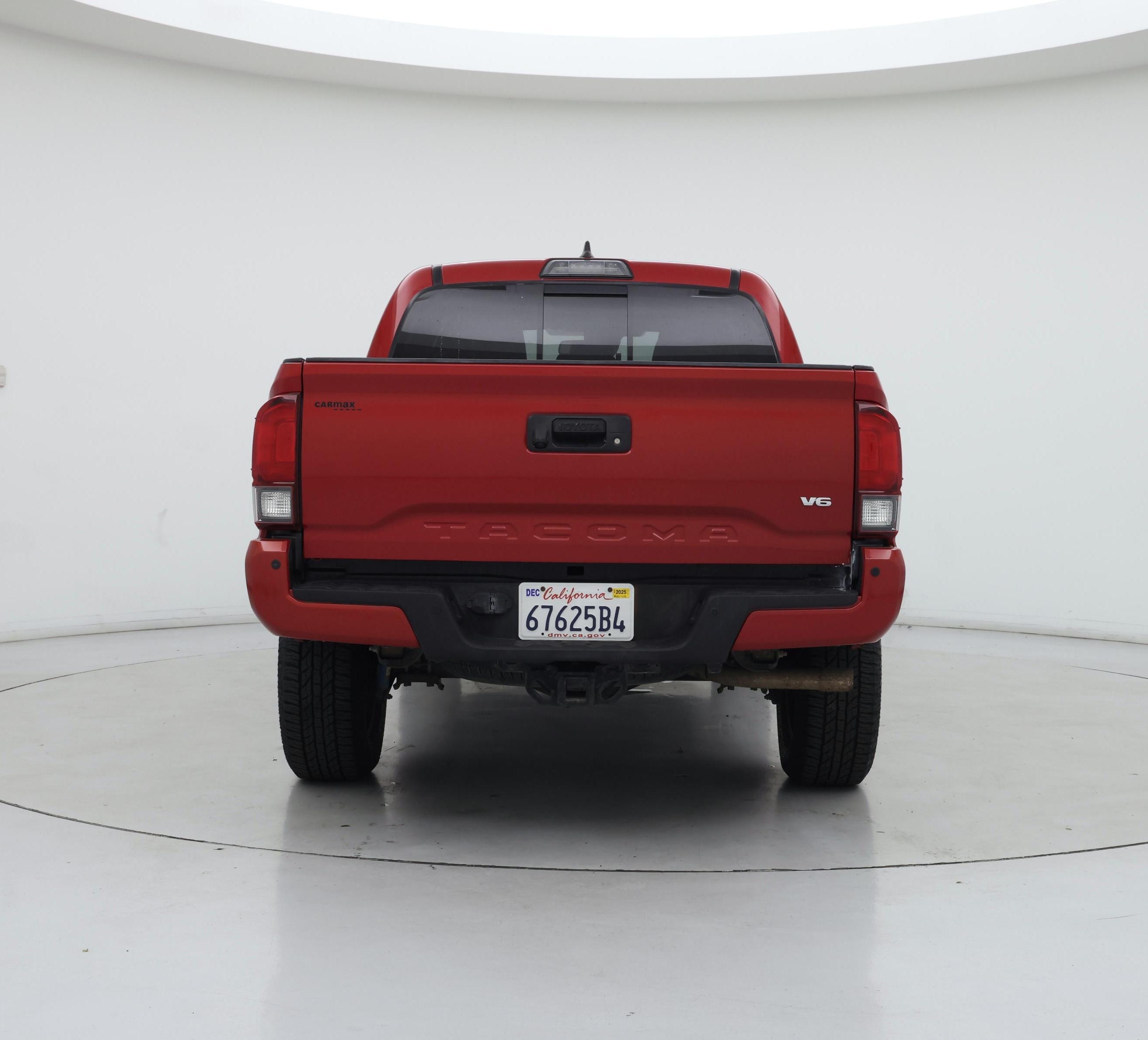Thumbnail: 2018 Toyota Tacoma - 6