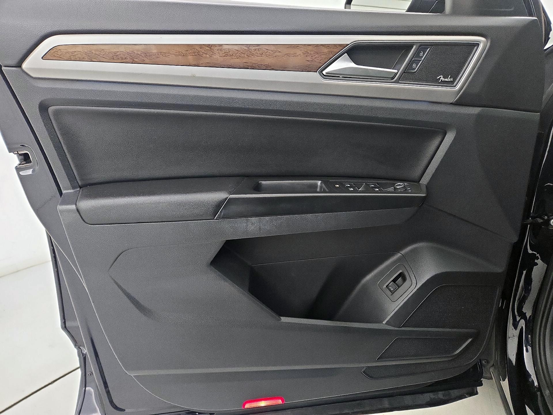 Thumbnail: 2018 Volkswagen Atlas - 12