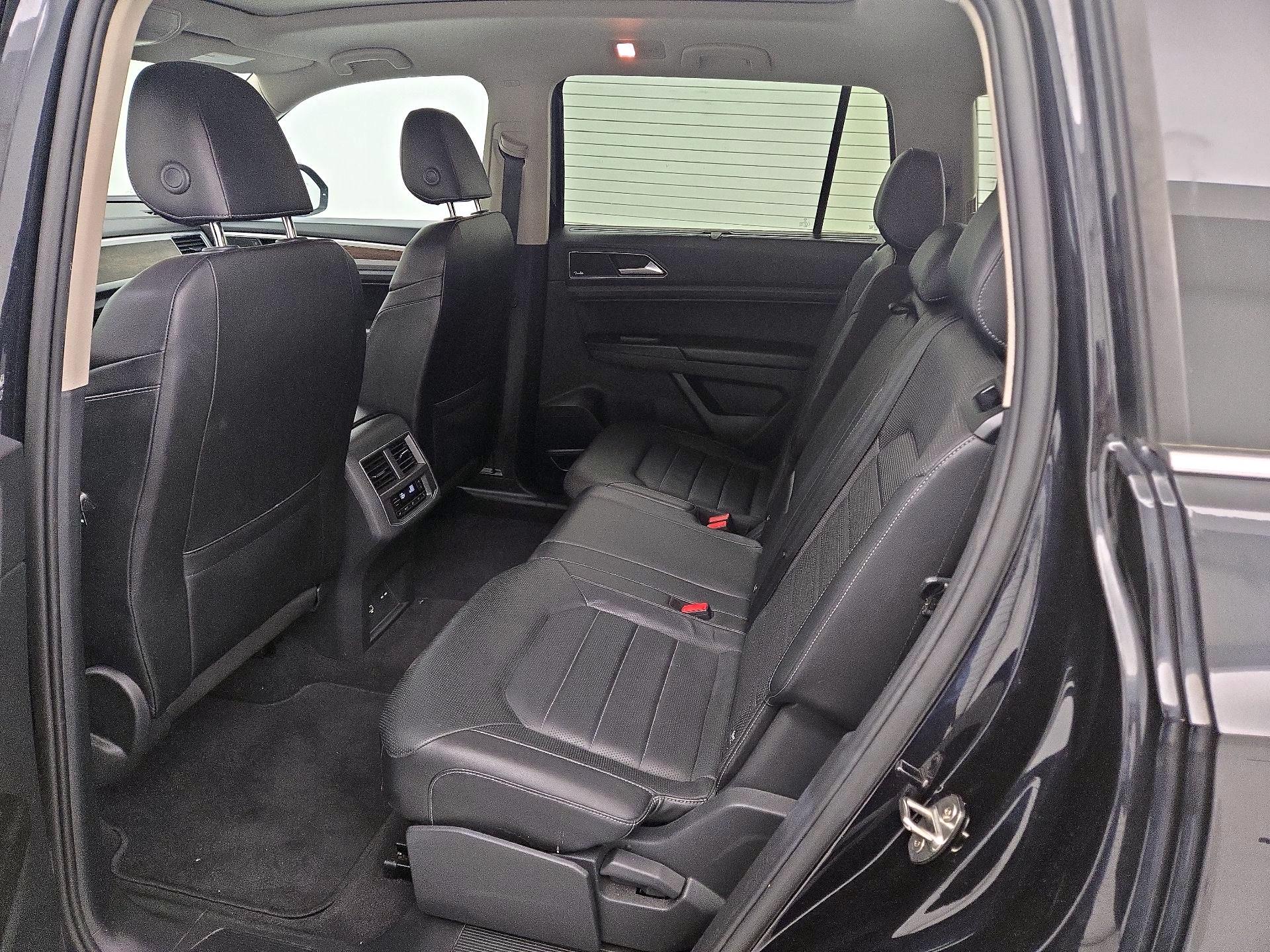 Thumbnail: 2018 Volkswagen Atlas - 18