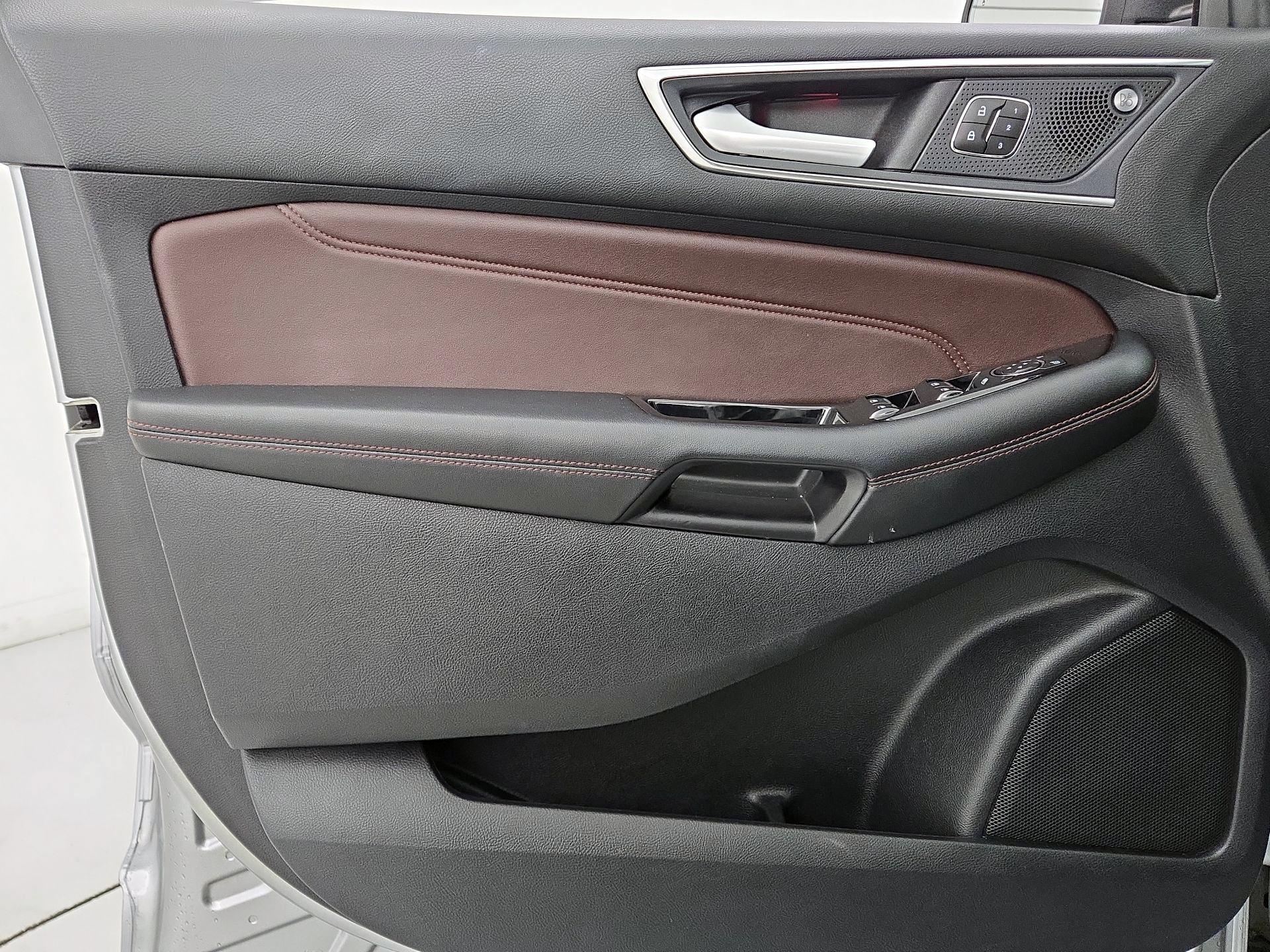 Thumbnail: 2020 Ford Edge - 12