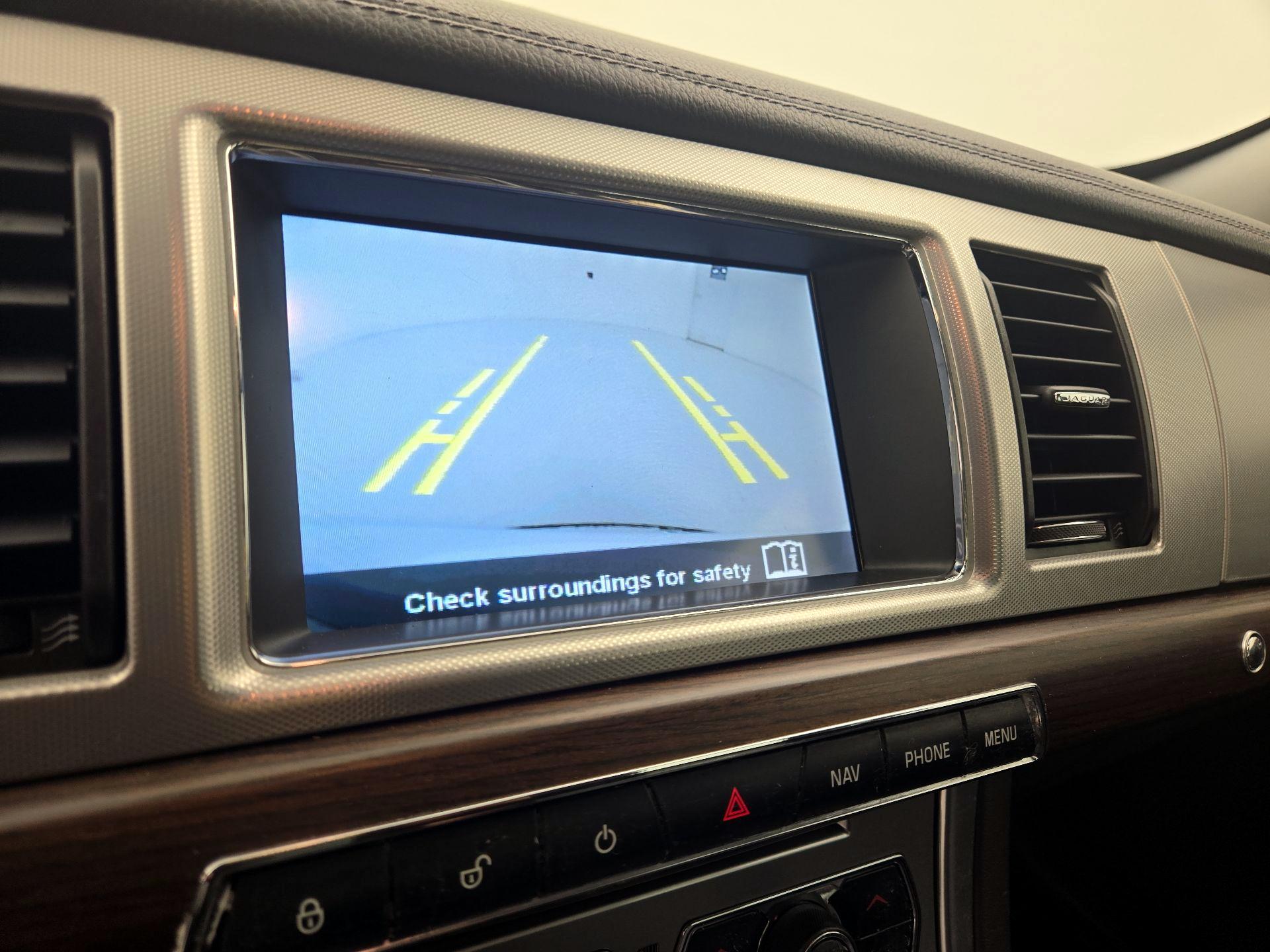 Thumbnail: 2015 Jaguar XF - 14