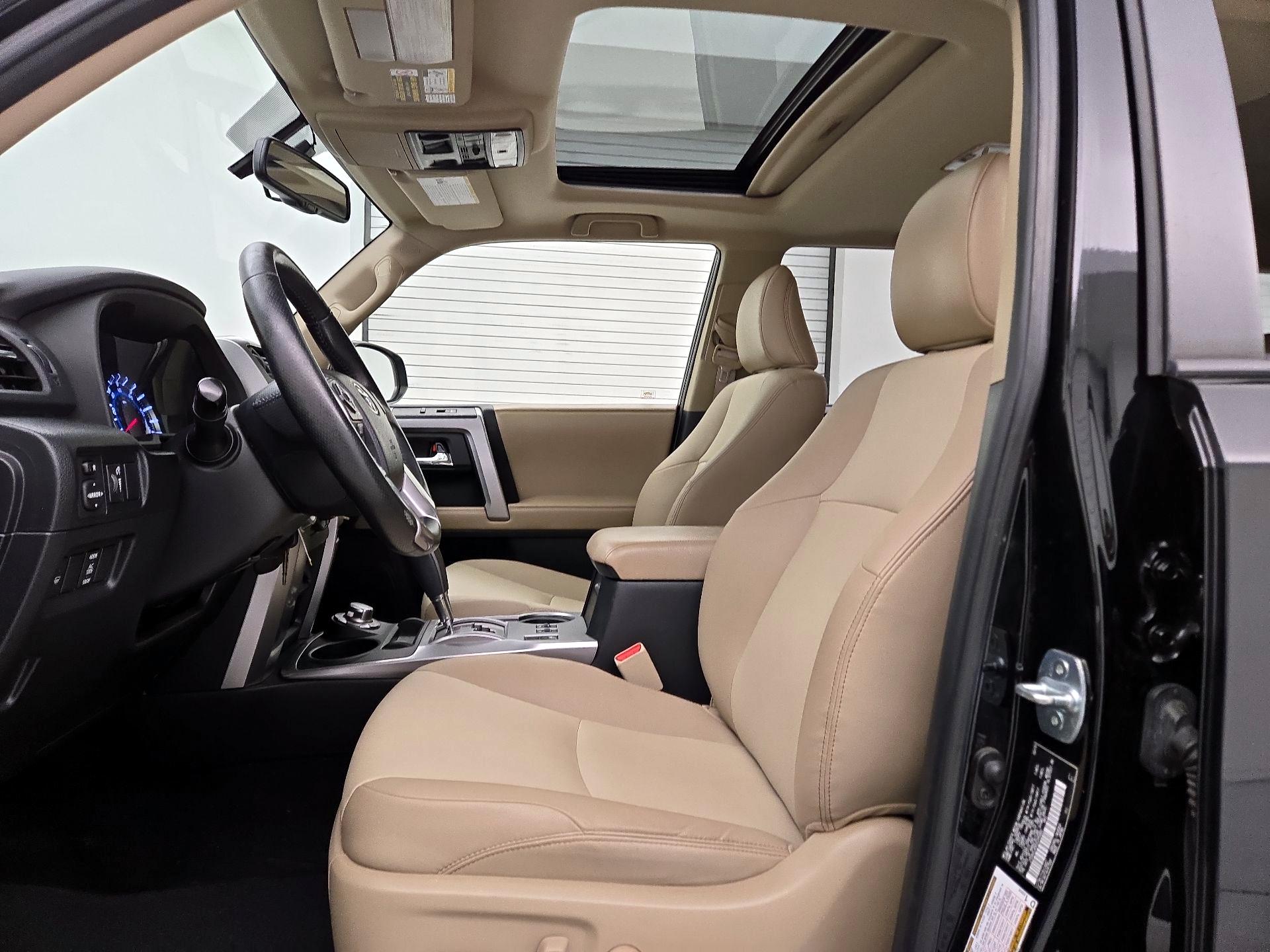 Thumbnail: 2016 Toyota 4Runner - 19