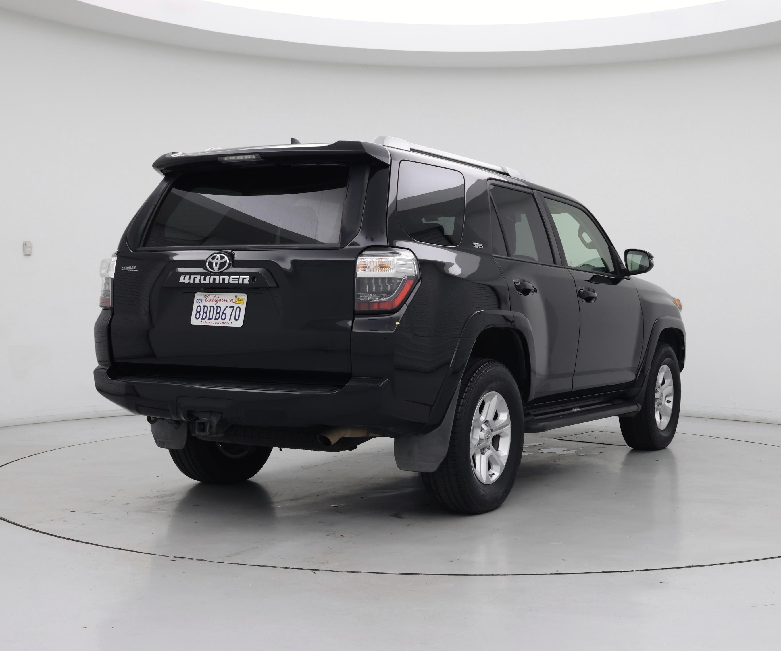 Thumbnail: 2016 Toyota 4Runner - 8