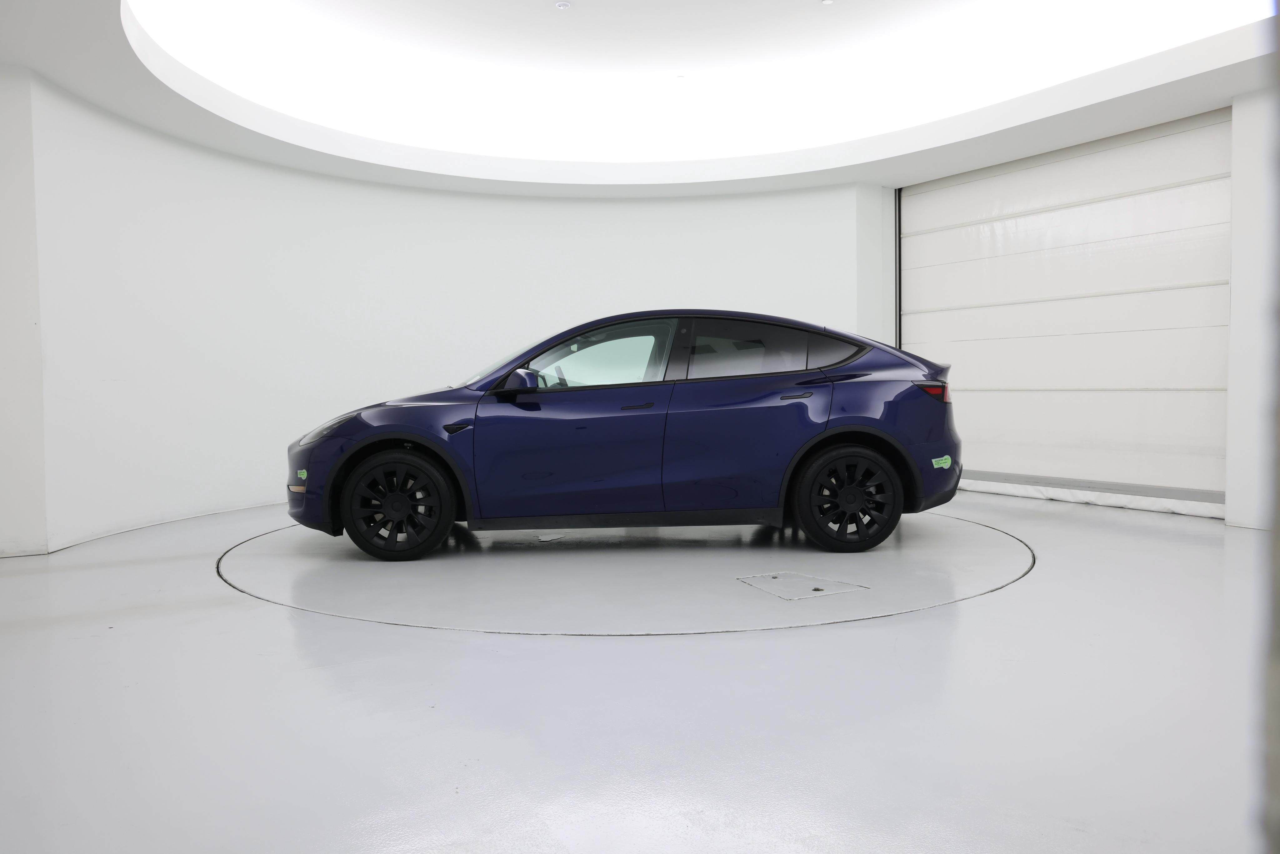 Thumbnail: 2022 Tesla Model Y - 3