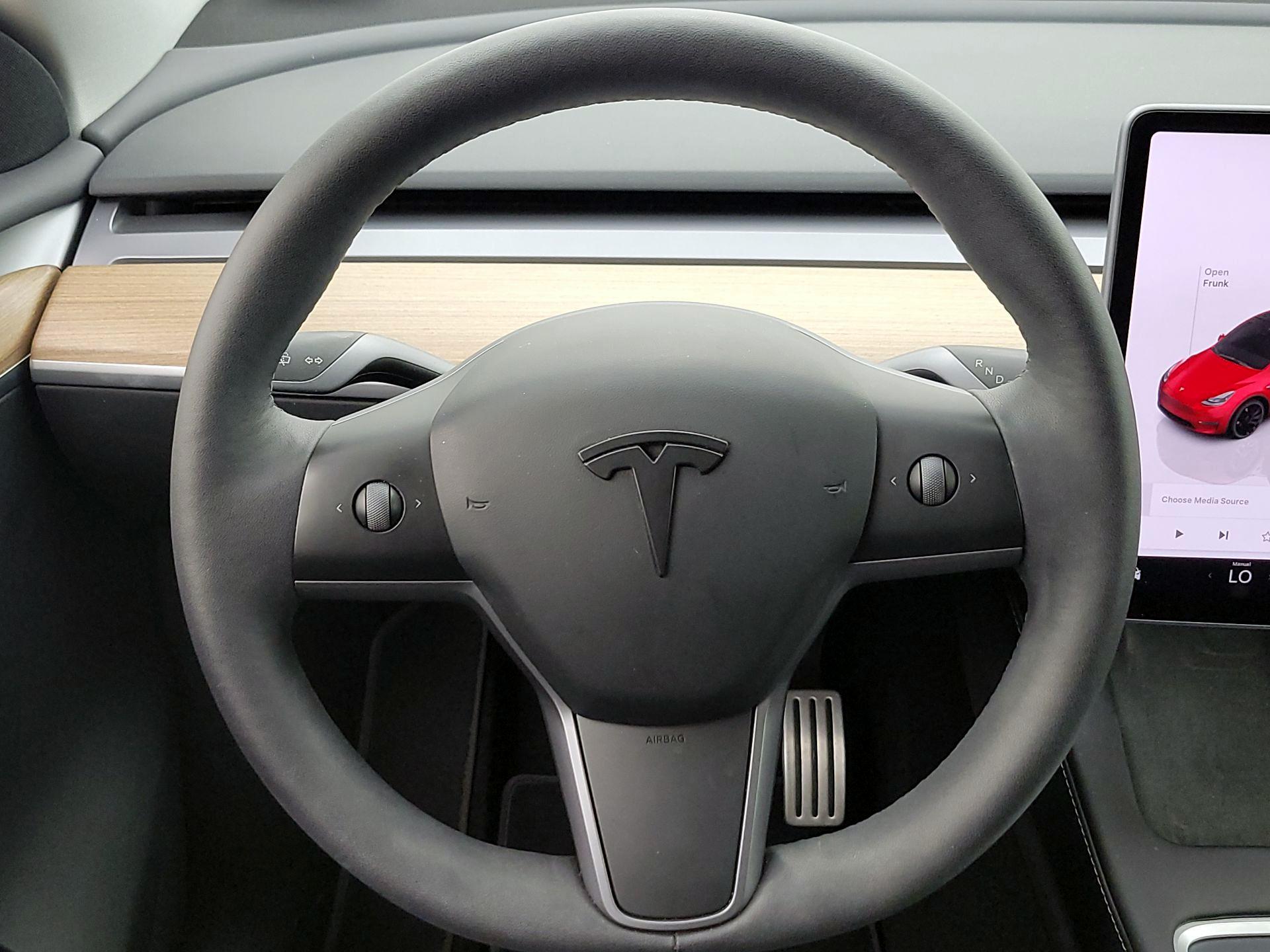Thumbnail: 2023 Tesla Model Y - 10