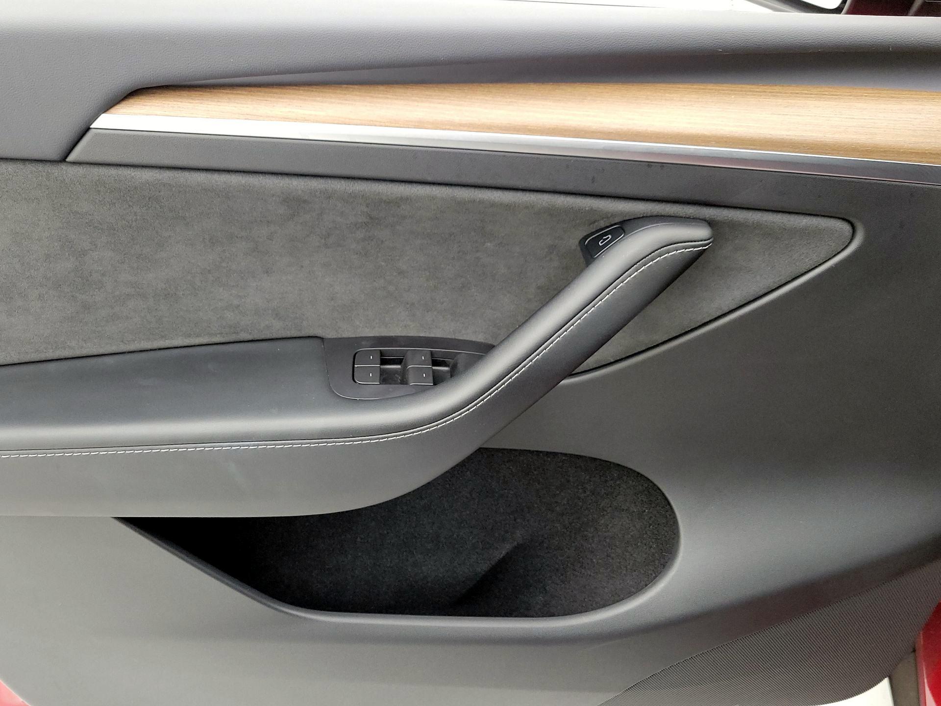 Thumbnail: 2023 Tesla Model Y - 12