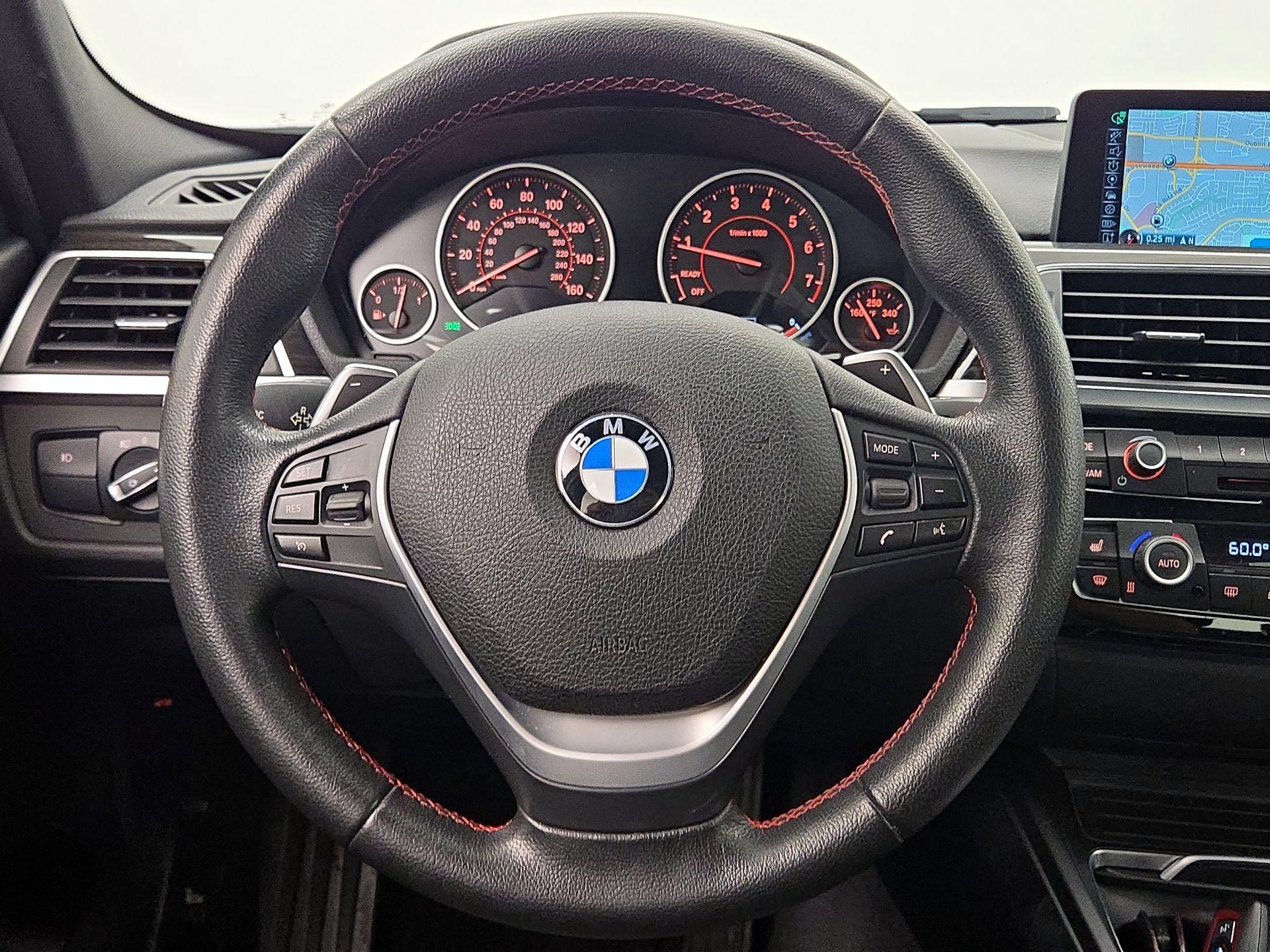 Thumbnail: 2016 BMW 3 Series - 10