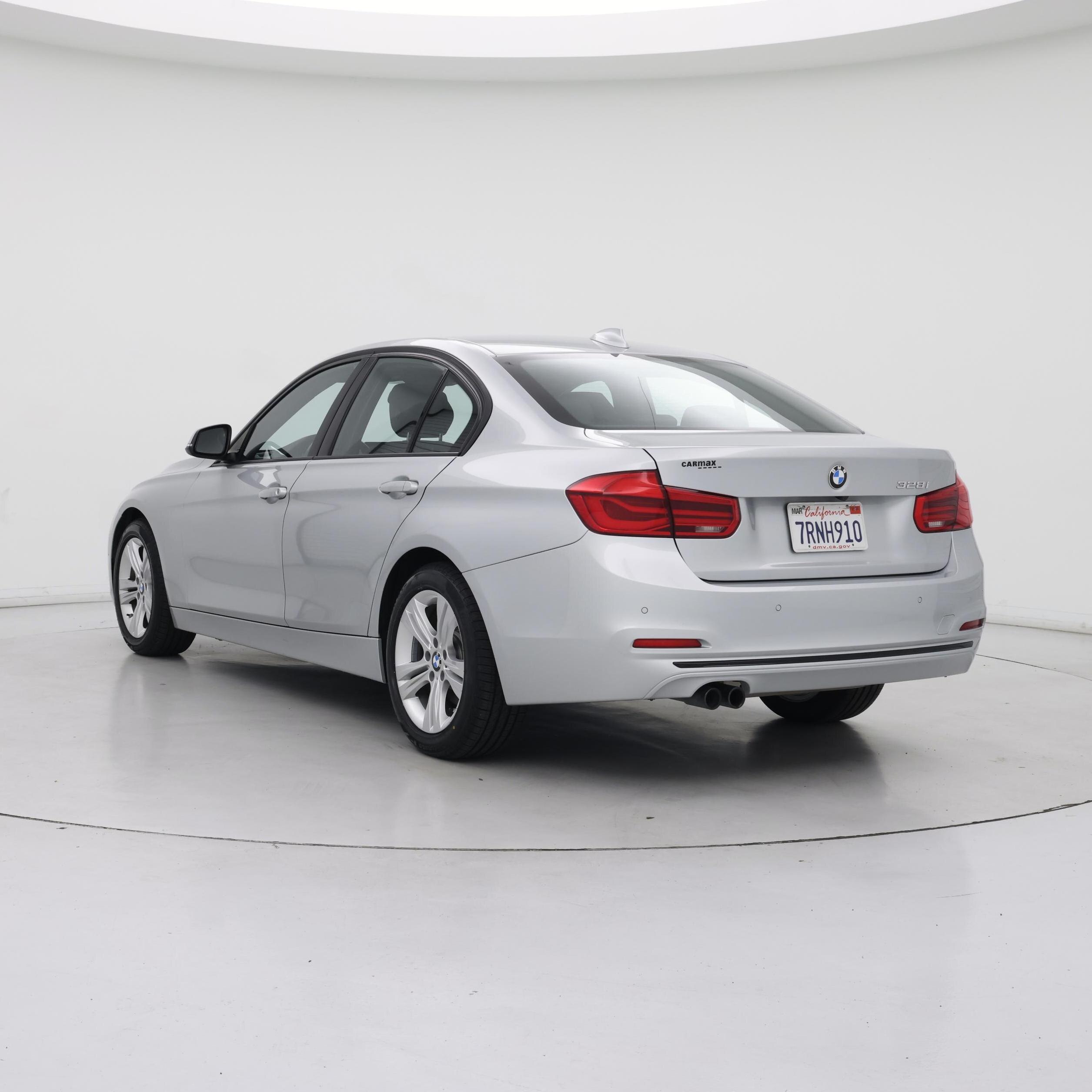 Thumbnail: 2016 BMW 3 Series - 2