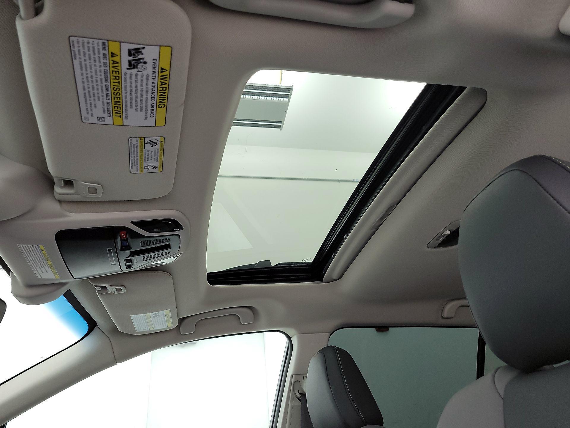 Thumbnail: 2022 Subaru Outback - 20