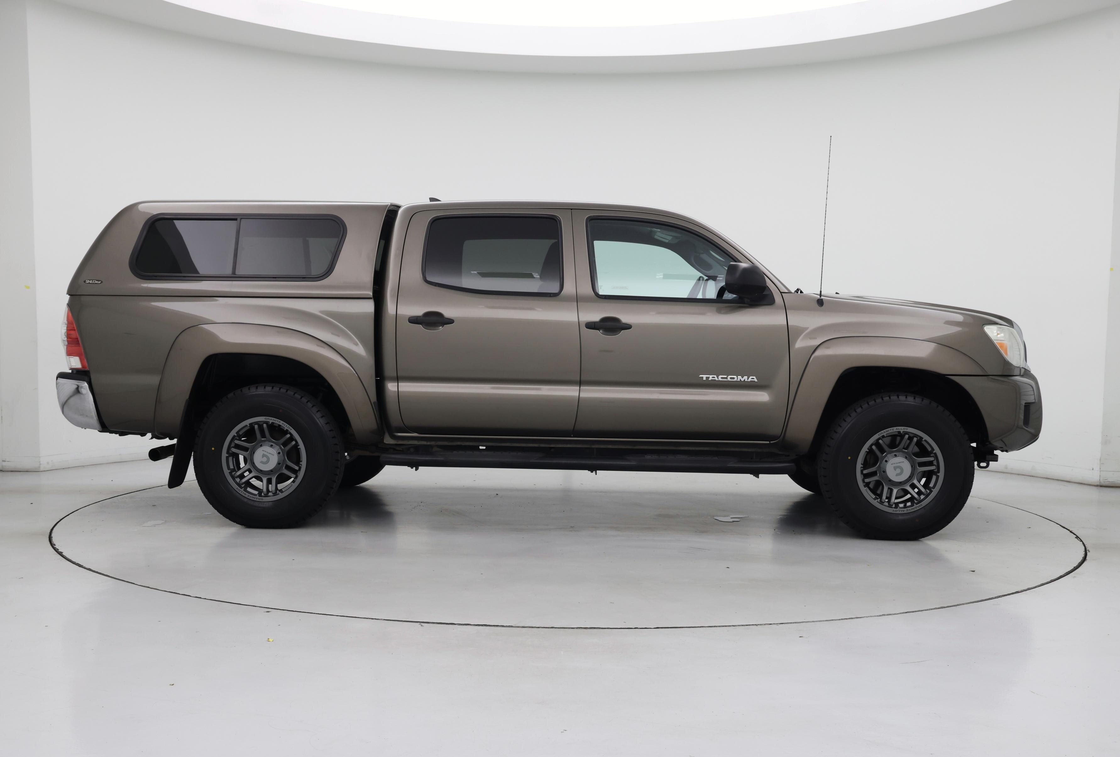 Thumbnail: 2014 Toyota Tacoma - 7