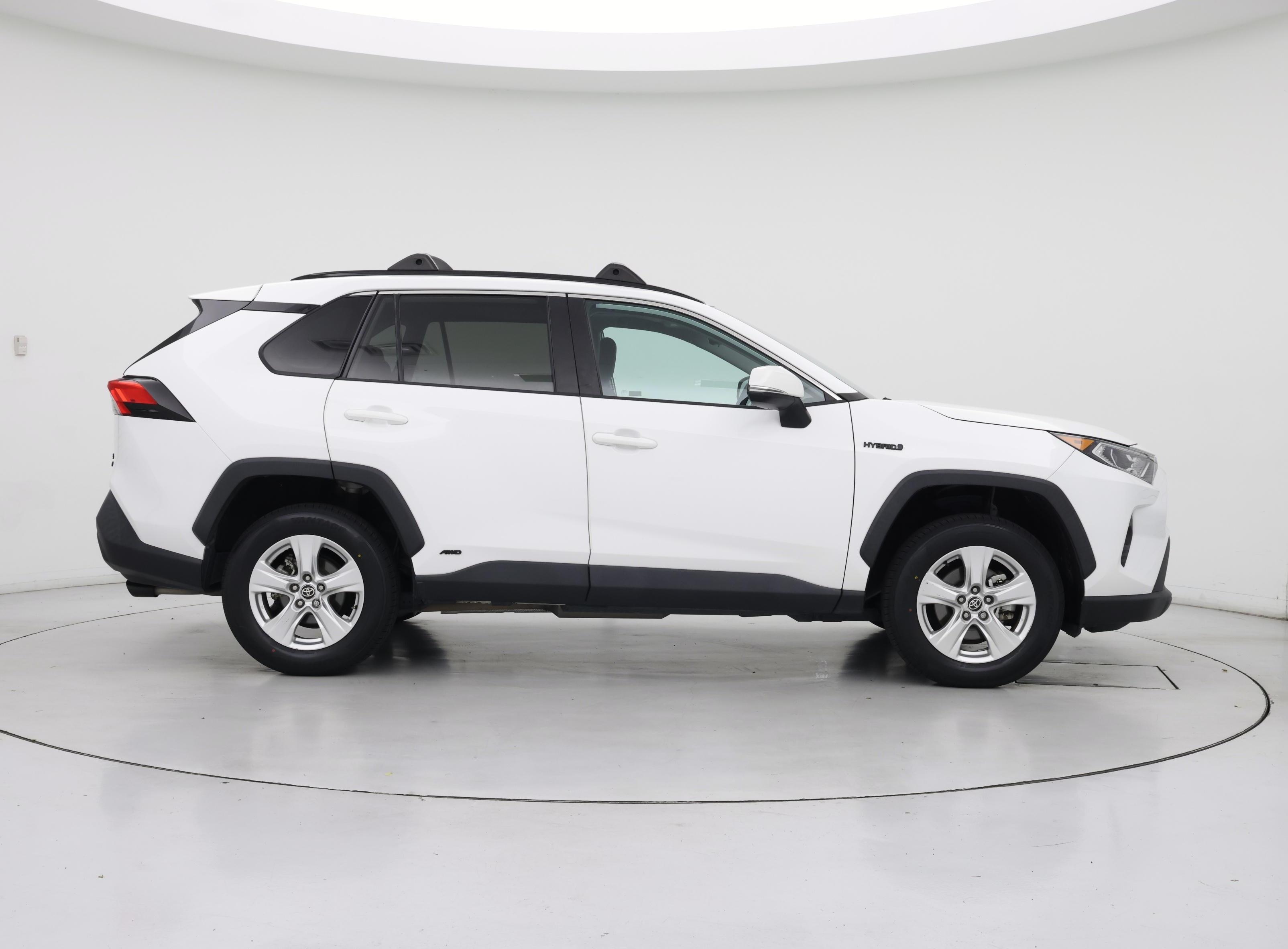 Thumbnail: 2021 Toyota RAV4 - 7