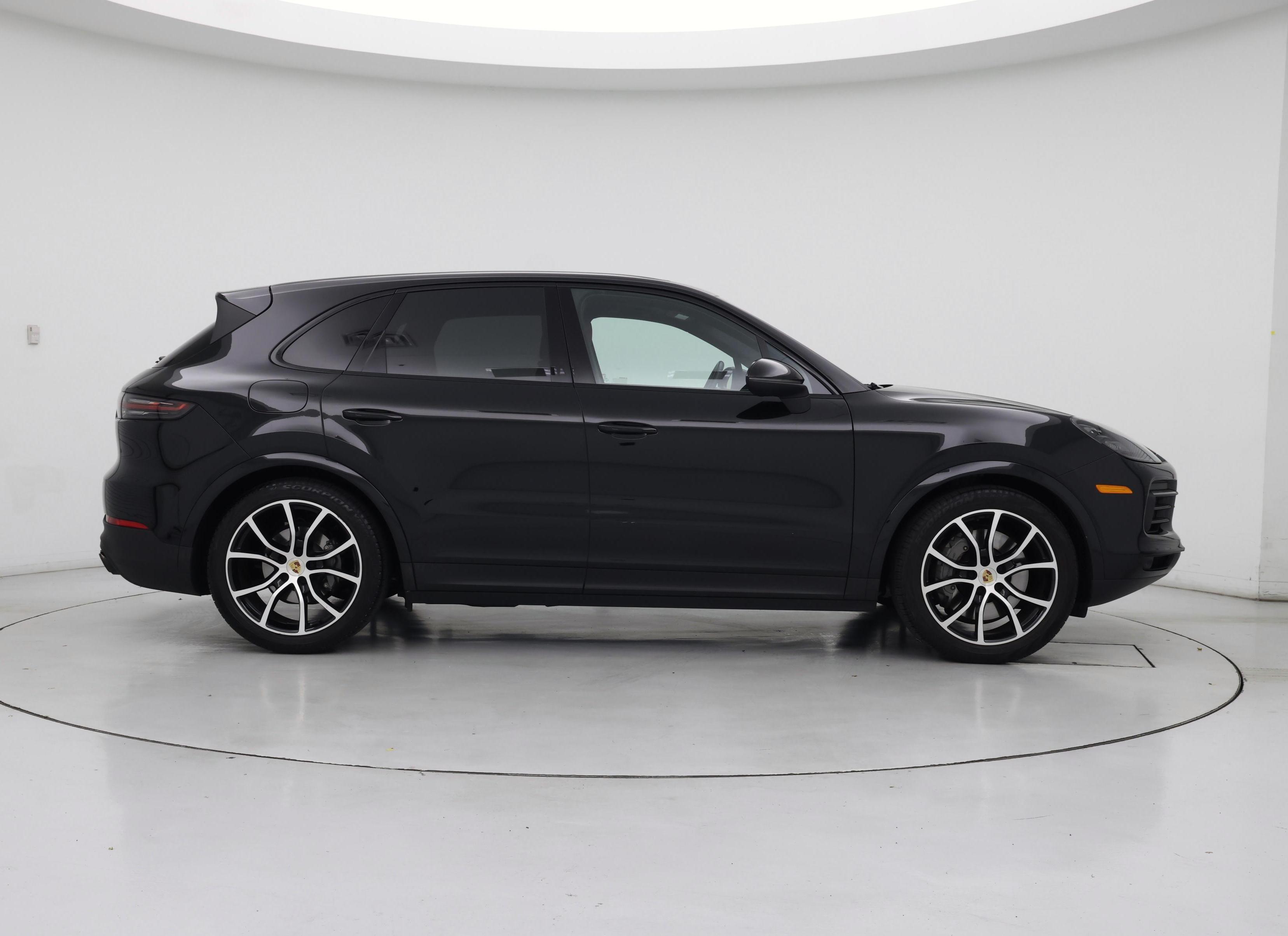 Thumbnail: 2023 Porsche Cayenne - 7