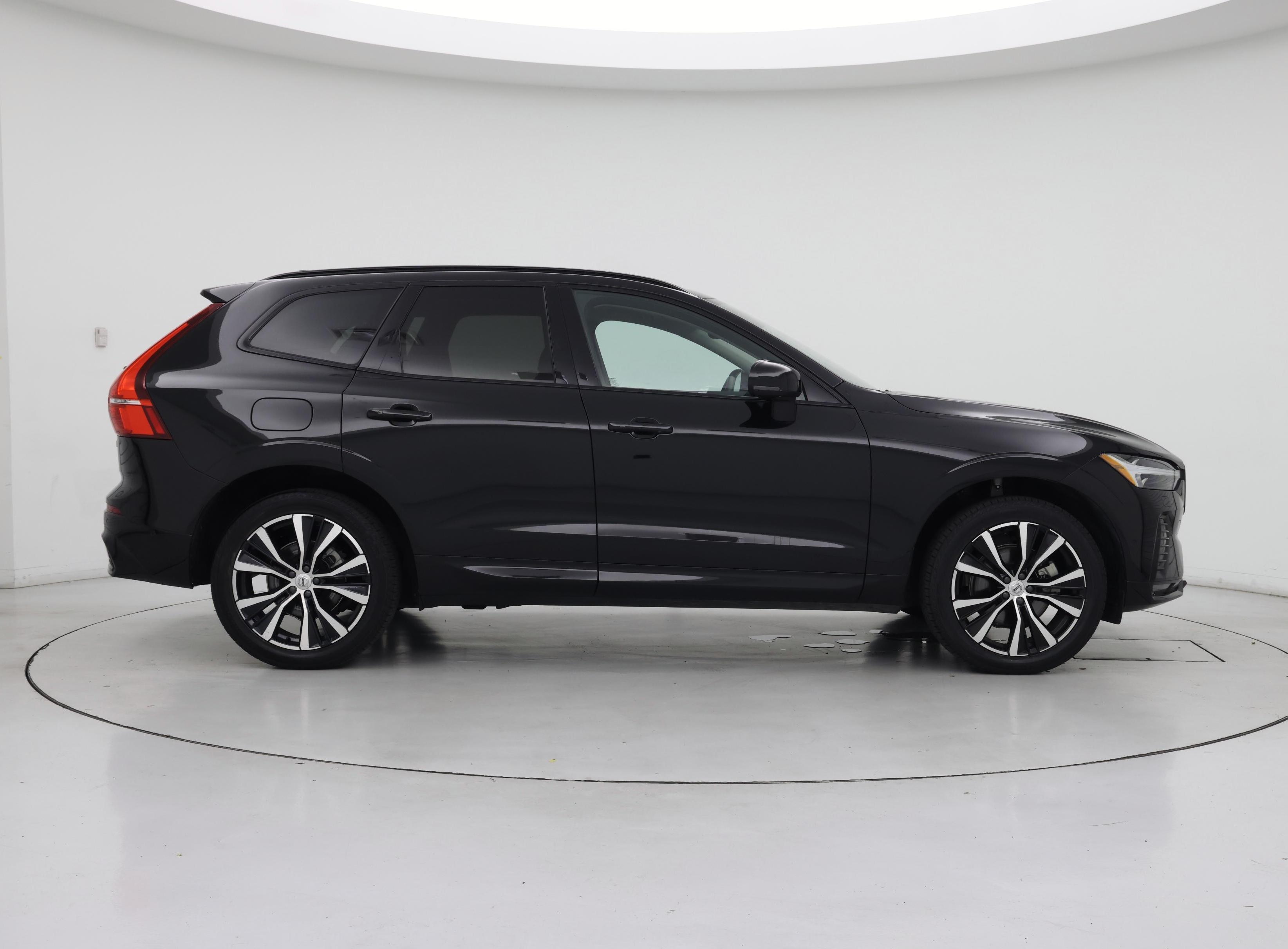 Thumbnail: 2024 Volvo XC60 - 7