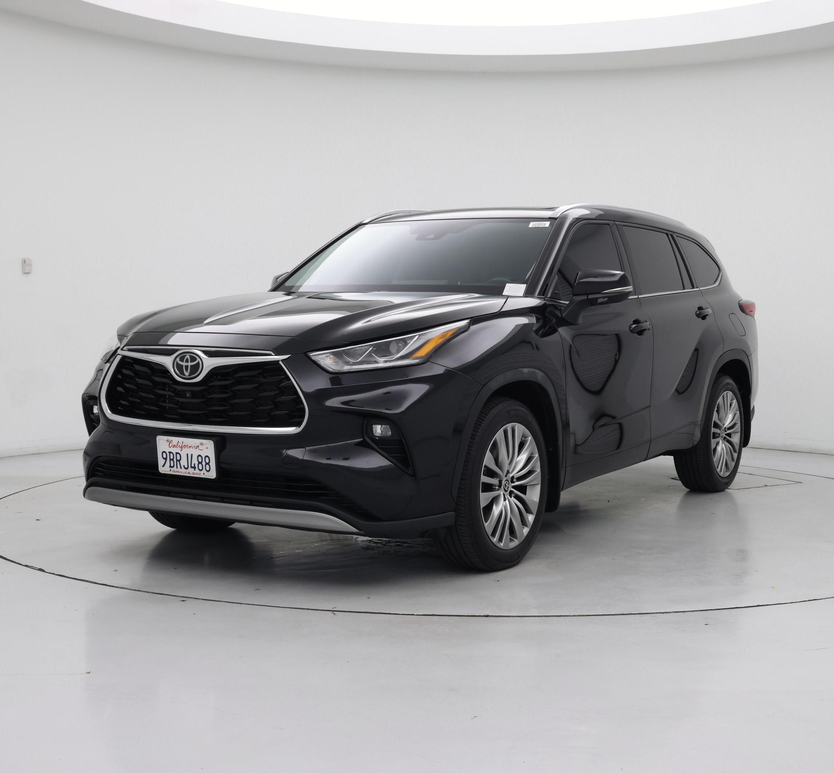 Thumbnail: 2022 Toyota Highlander - 4