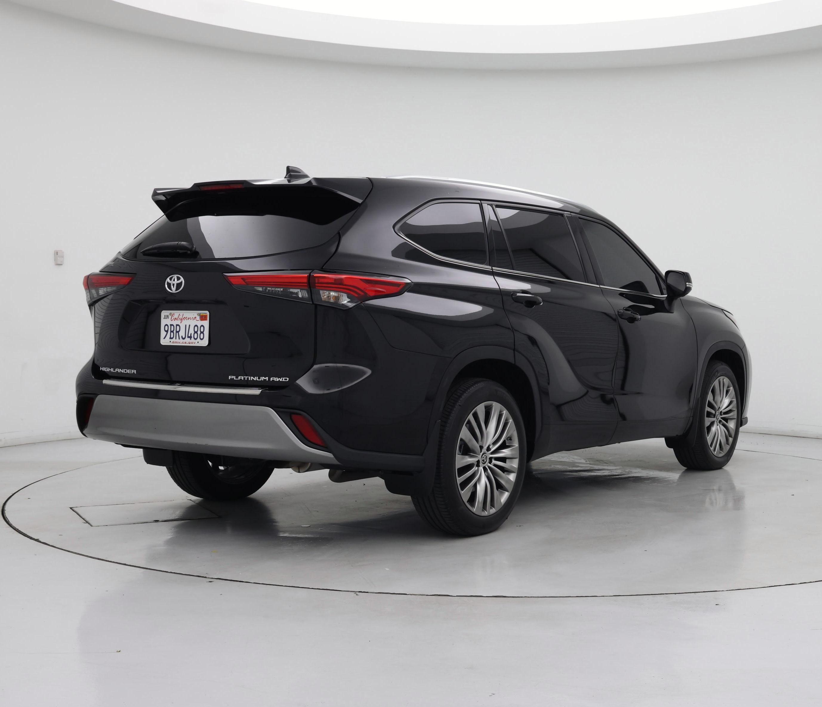 Thumbnail: 2022 Toyota Highlander - 8