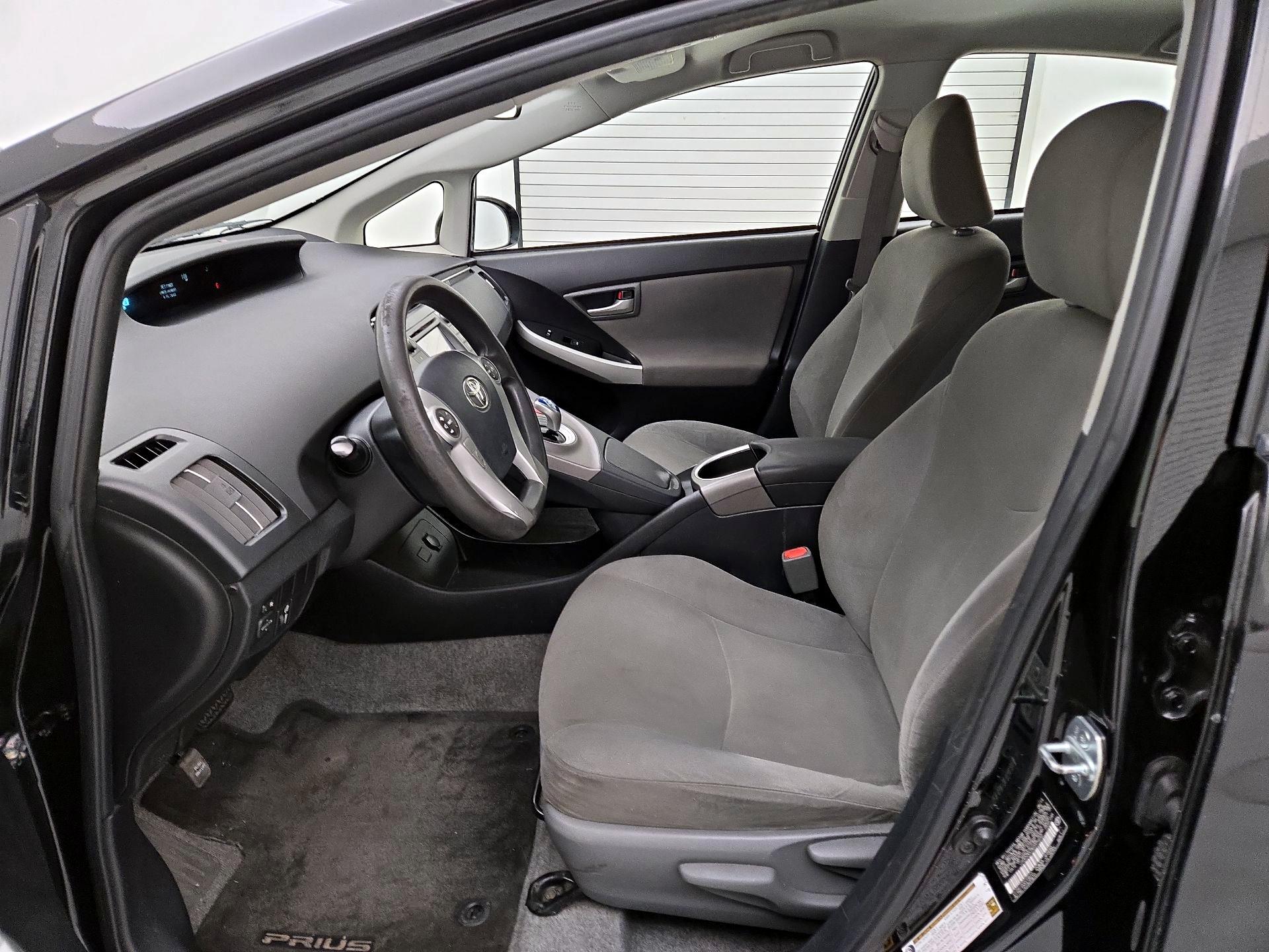 Thumbnail: 2014 Toyota Prius - 11
