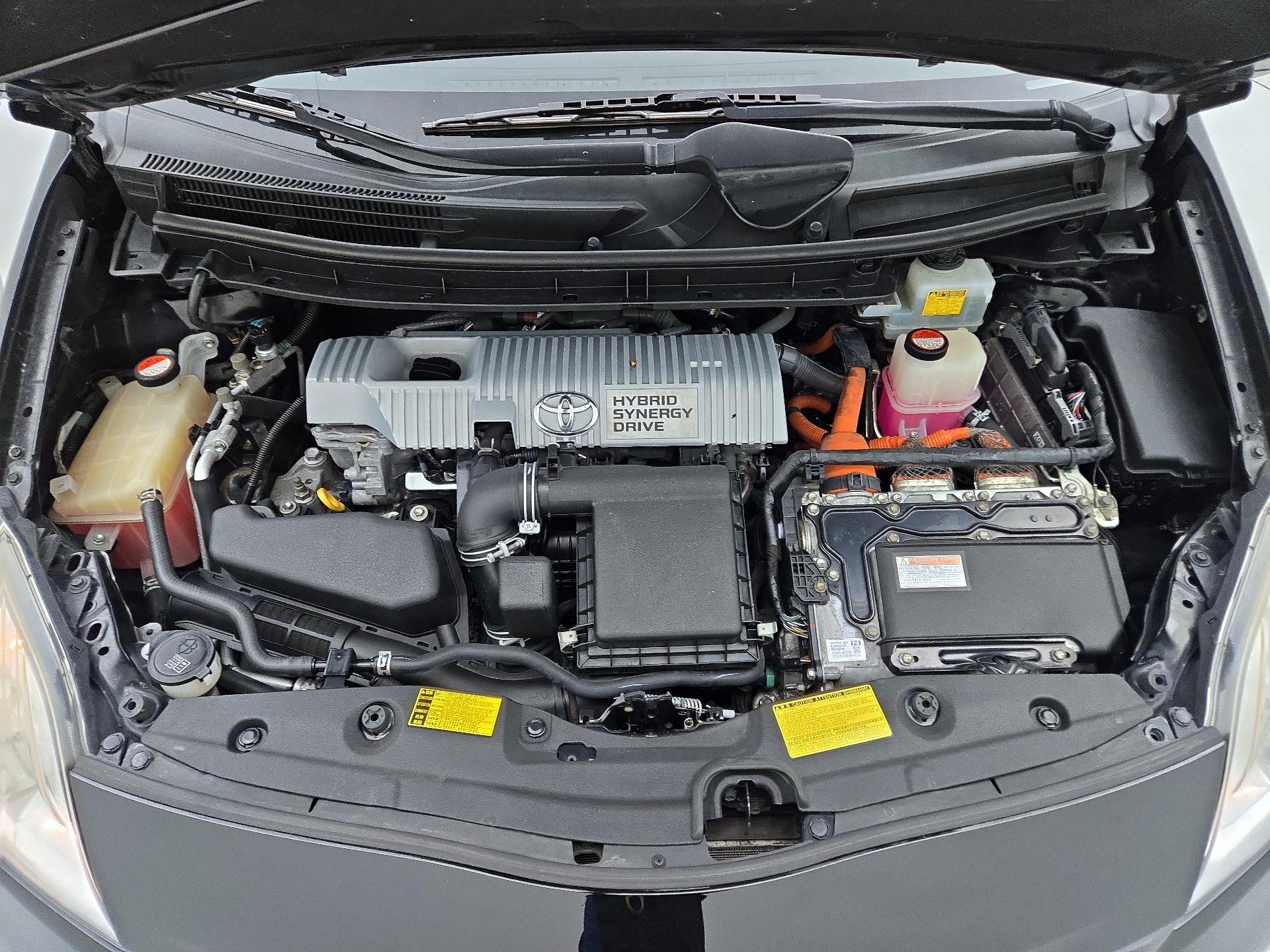 Thumbnail: 2014 Toyota Prius - 20