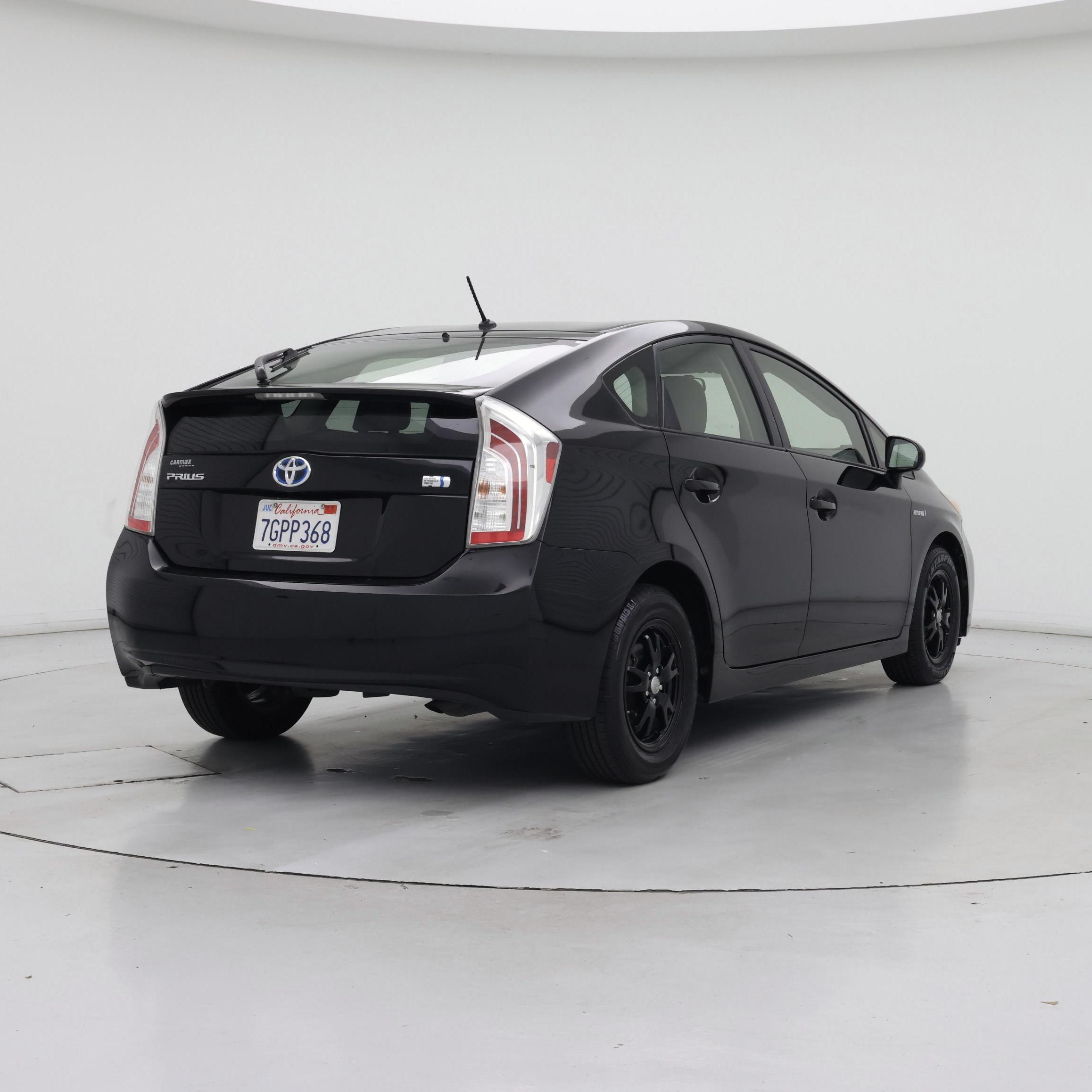 Thumbnail: 2014 Toyota Prius - 8