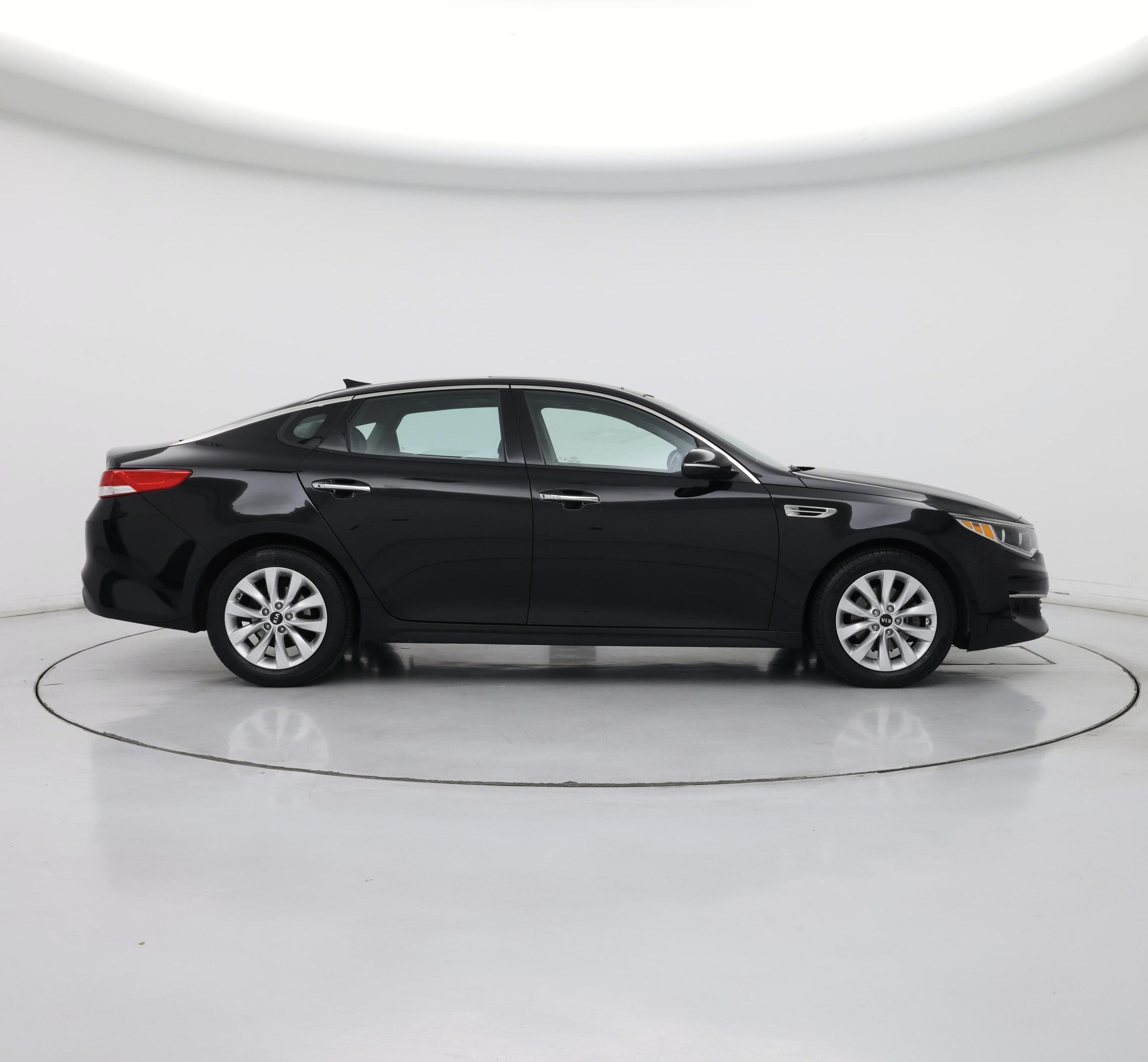 Thumbnail: 2016 Kia Optima - 7