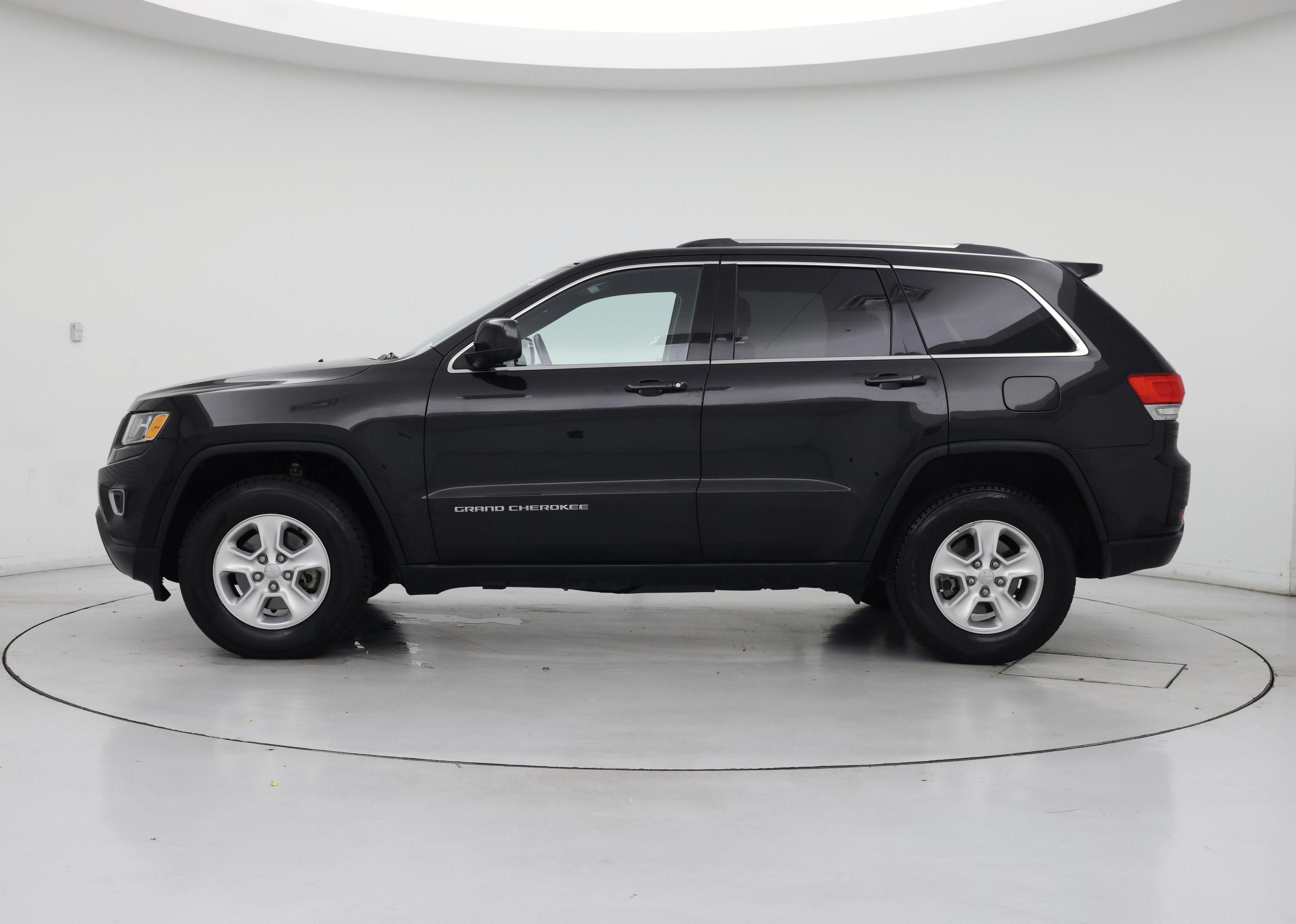 Thumbnail: 2016 Jeep Grand Cherokee - 3
