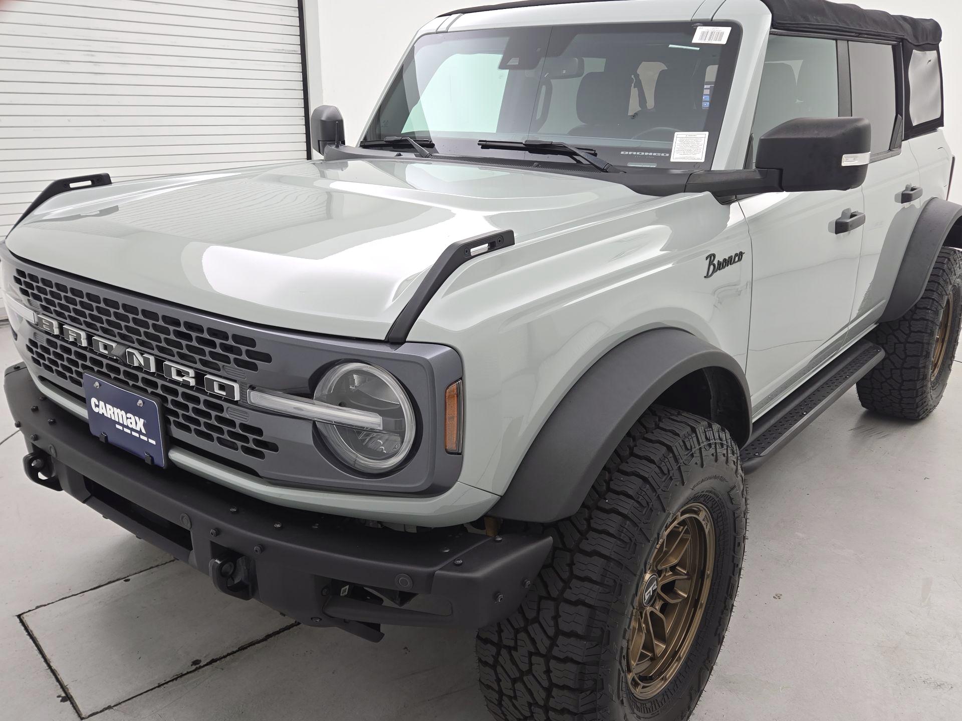Thumbnail: 2021 Ford Bronco - 3