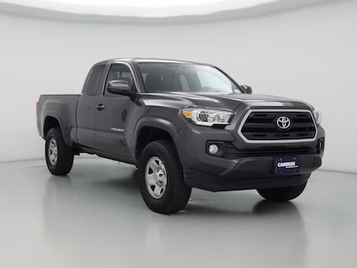 Gray 2017 Toyota Tacoma SR5