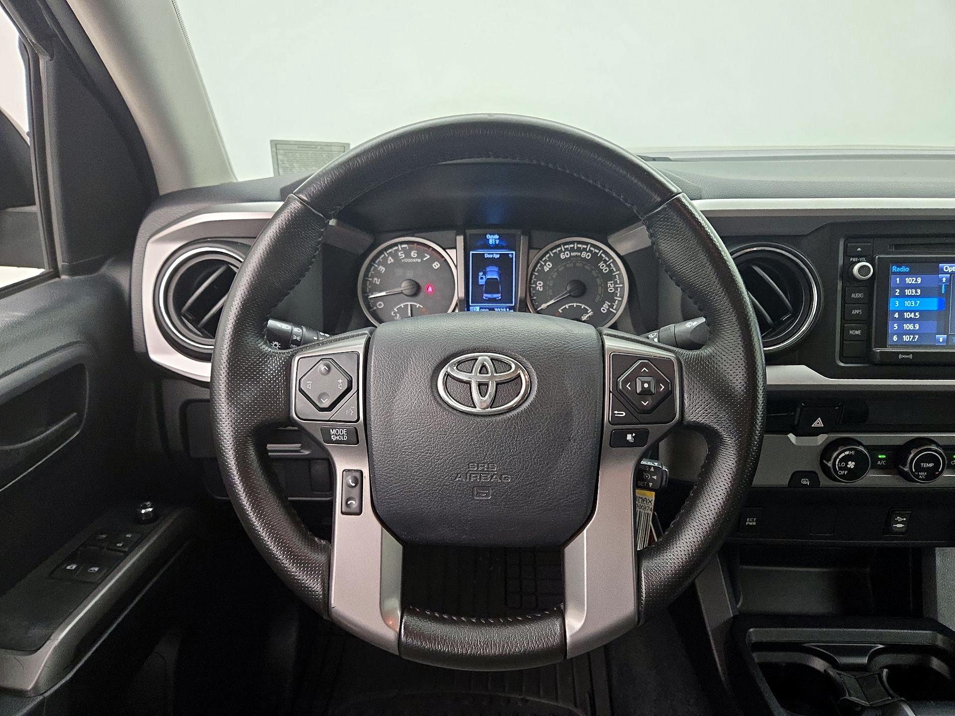 Thumbnail: 2017 Toyota Tacoma - 10