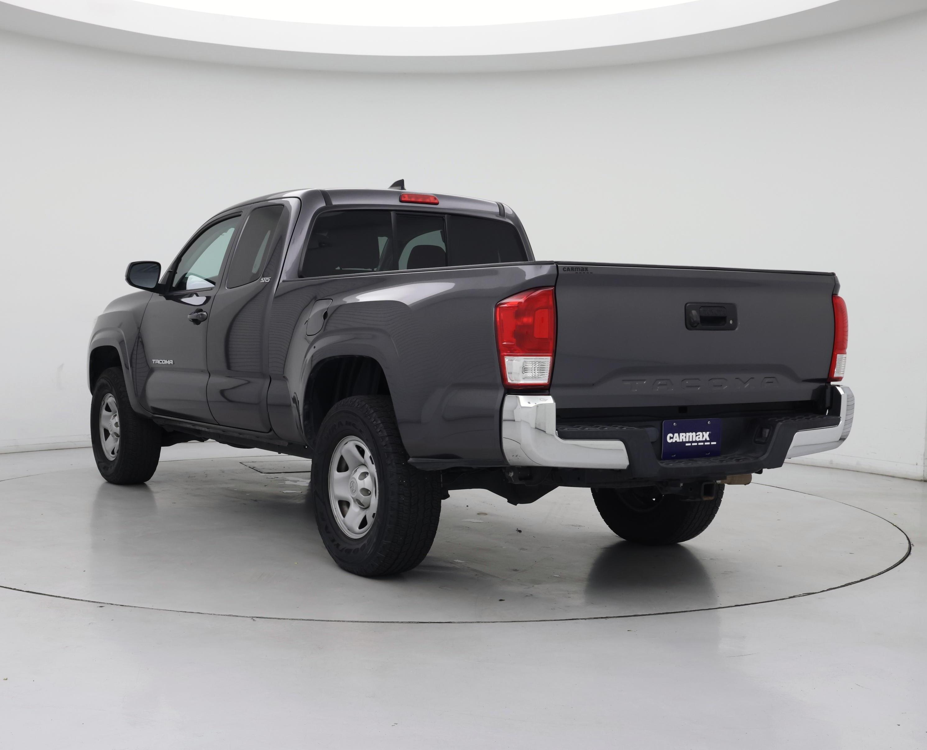 Thumbnail: 2017 Toyota Tacoma - 2
