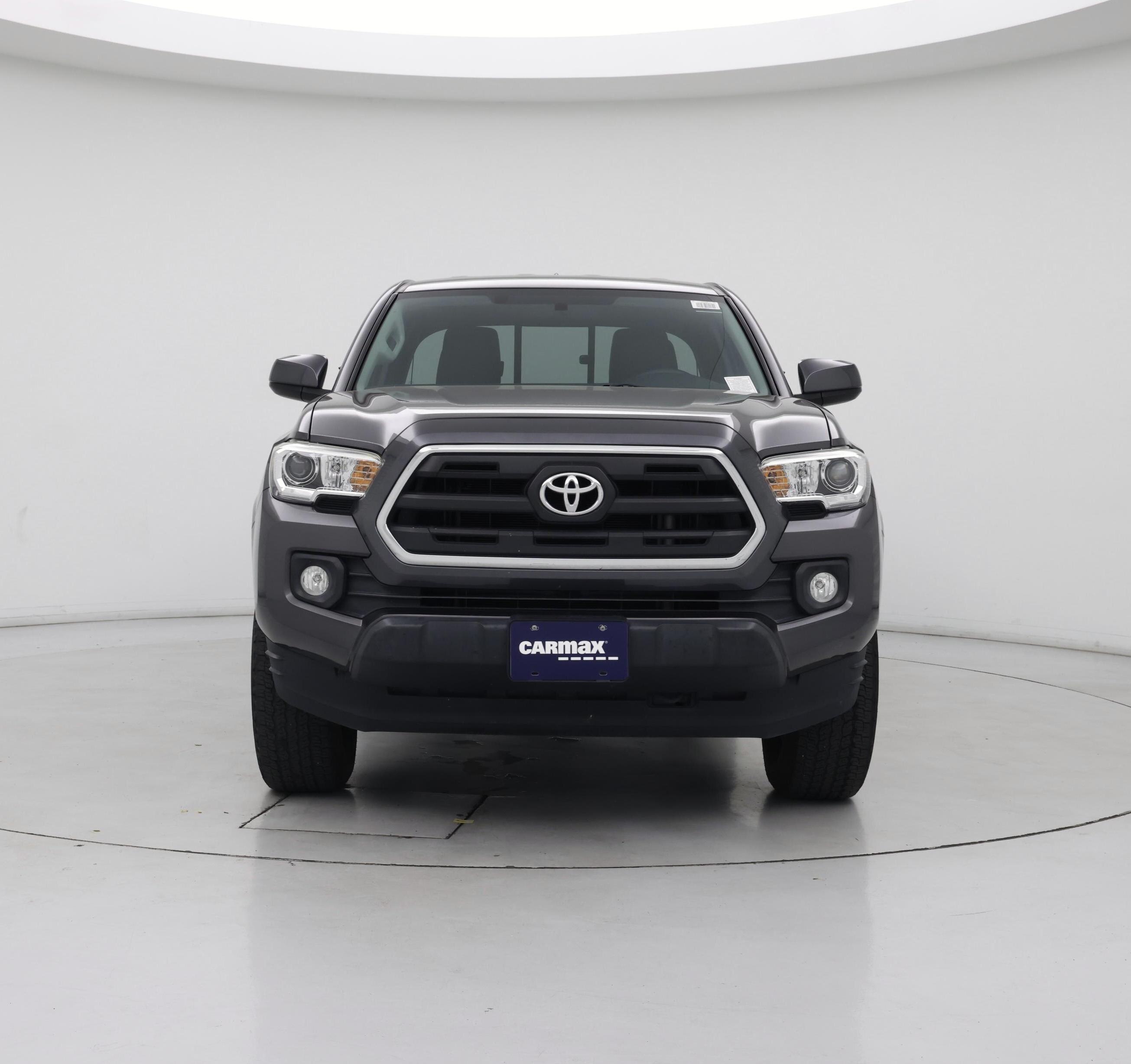 Thumbnail: 2017 Toyota Tacoma - 5